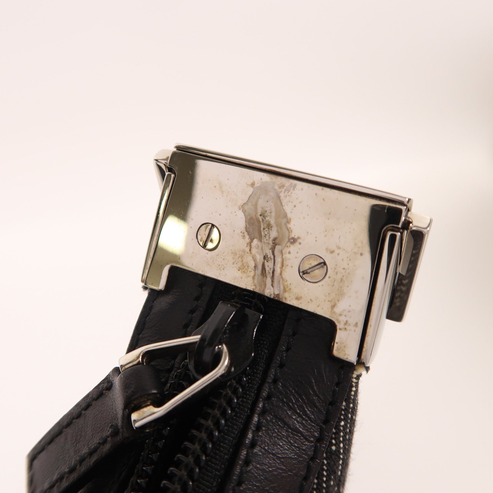 GUCCI 帆布Shoulder Bag銀扣肩背袋