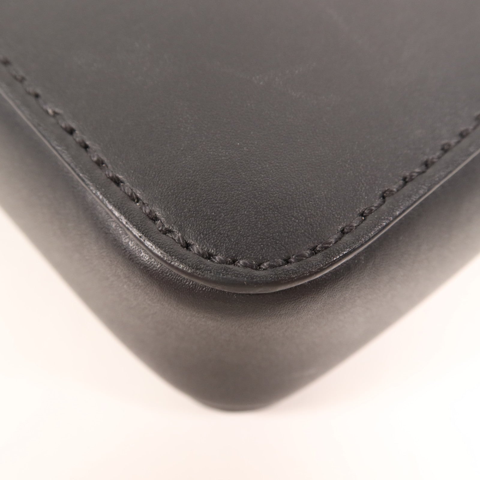 Valentino 【激減優惠】牛皮皮革Shoulder Bag銀扣肩背袋