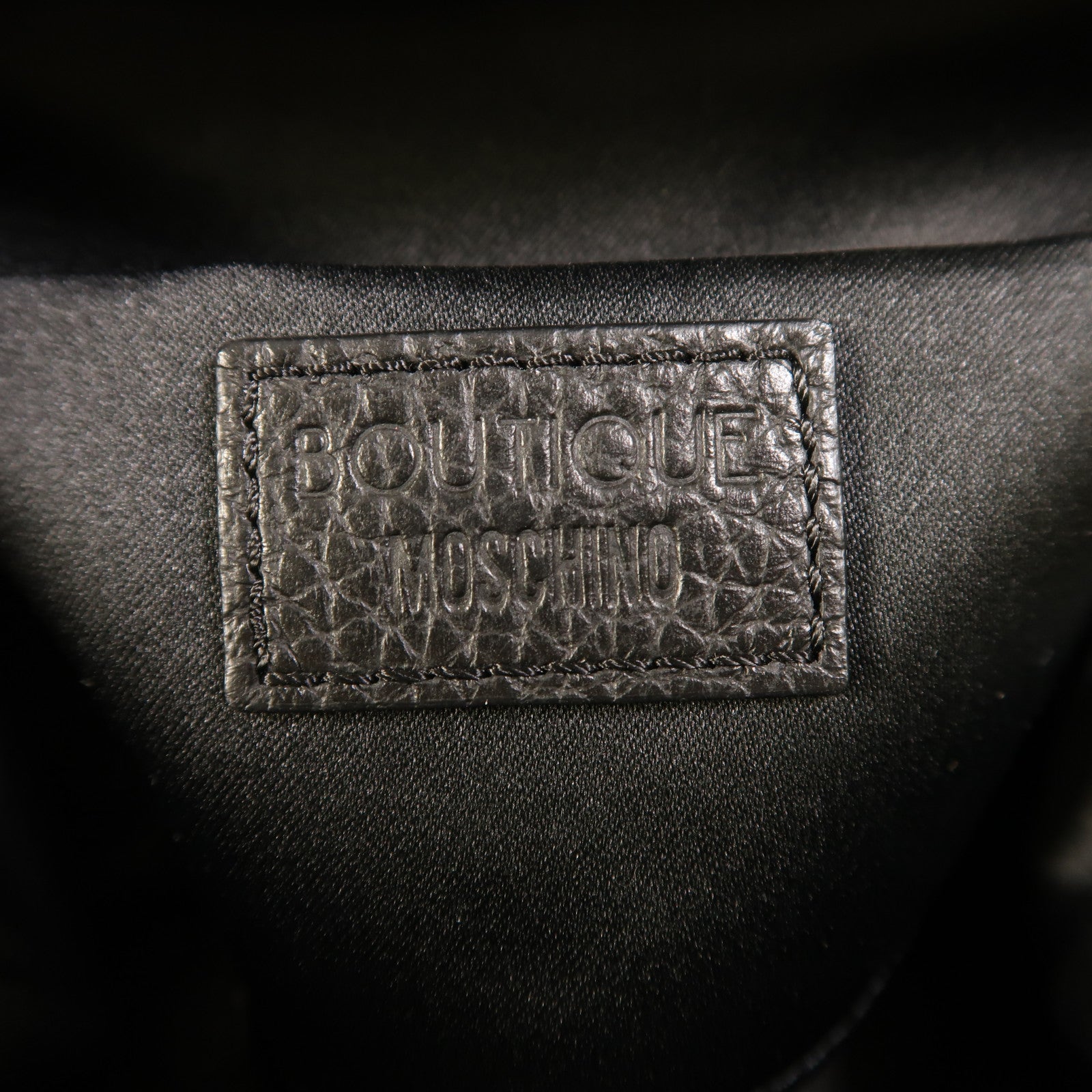 MOSCHINO 牛皮皮革Chain Shoulder金扣鏈帶肩背袋