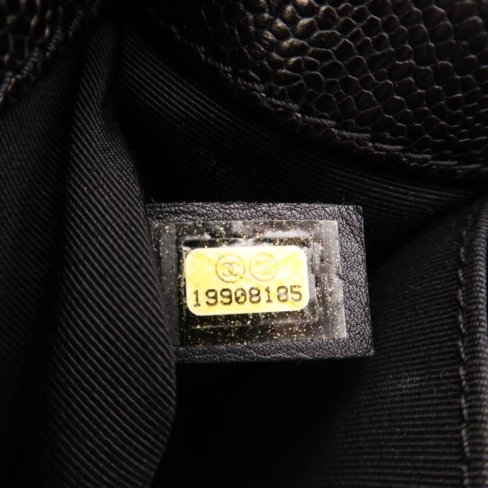 CHANEL 牛皮皮革Boy 20鏈帶肩背袋