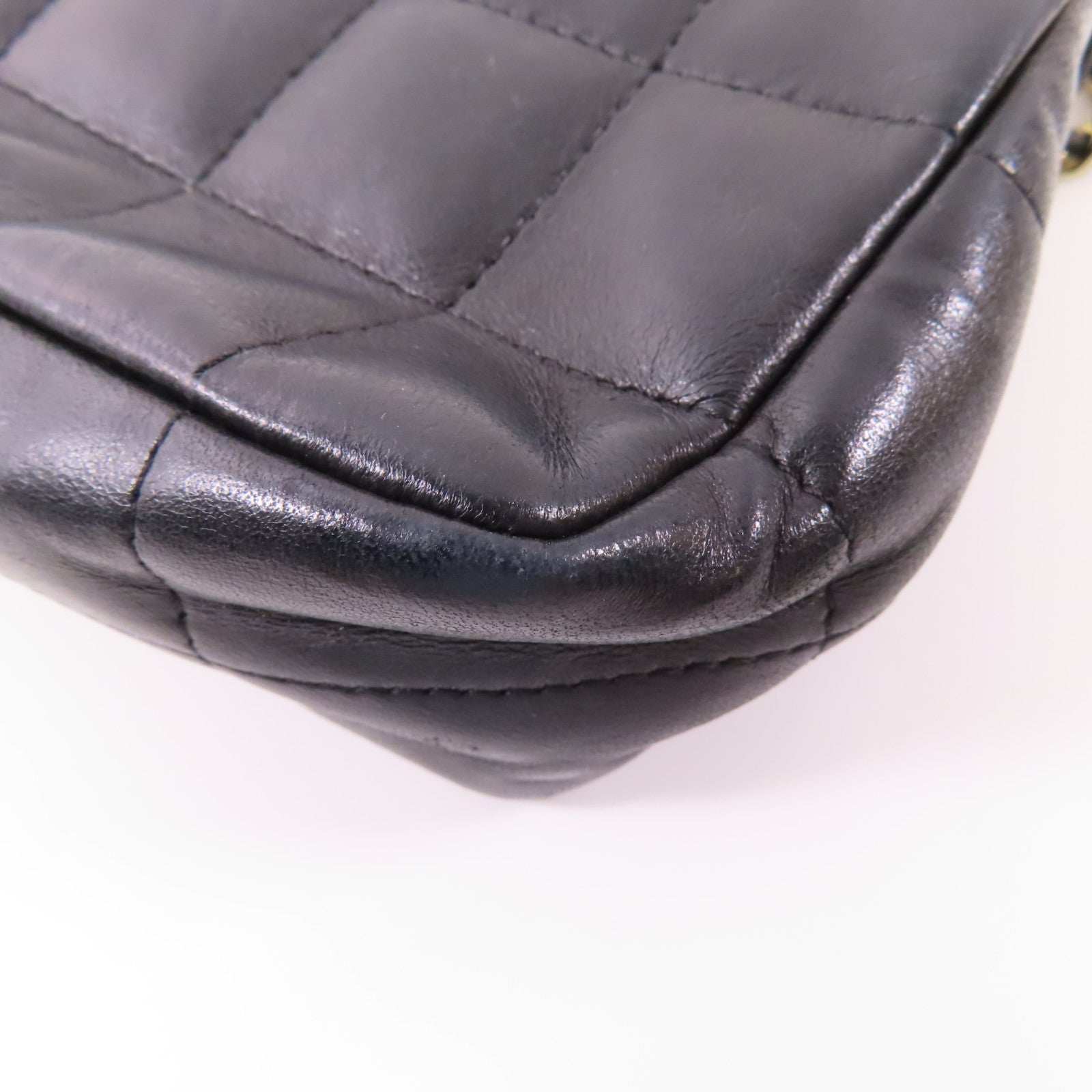 CHANEL 牛皮皮革Chain Shoulder金扣鏈帶肩背袋