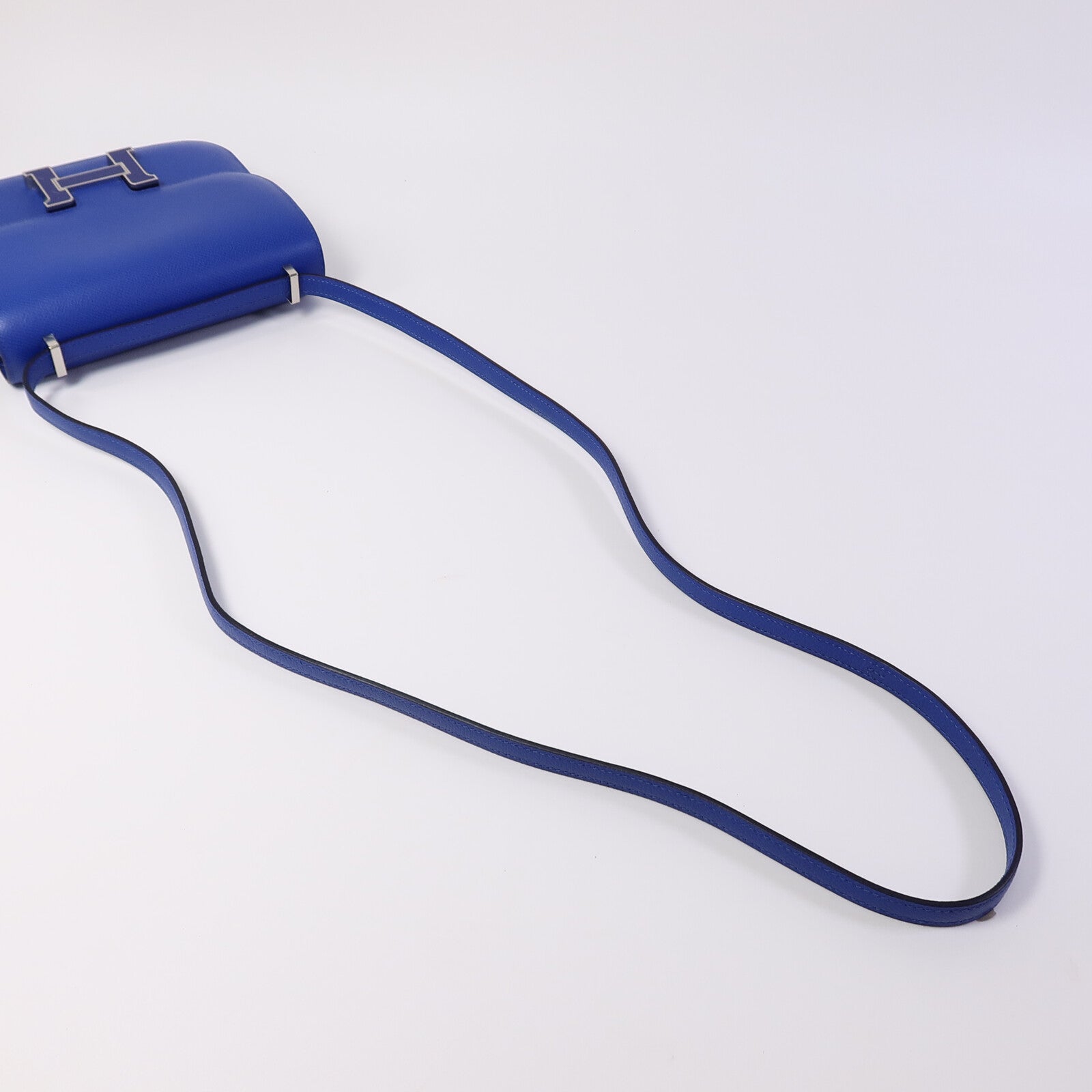 HERMES Epsom皮革Constance Mini肩背袋Bleu France