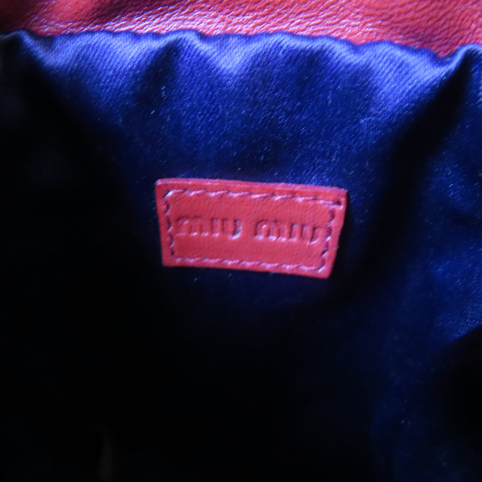 Miu Miu 【激減優惠】牛皮皮革Shoulder Pouch金扣肩背袋紅色