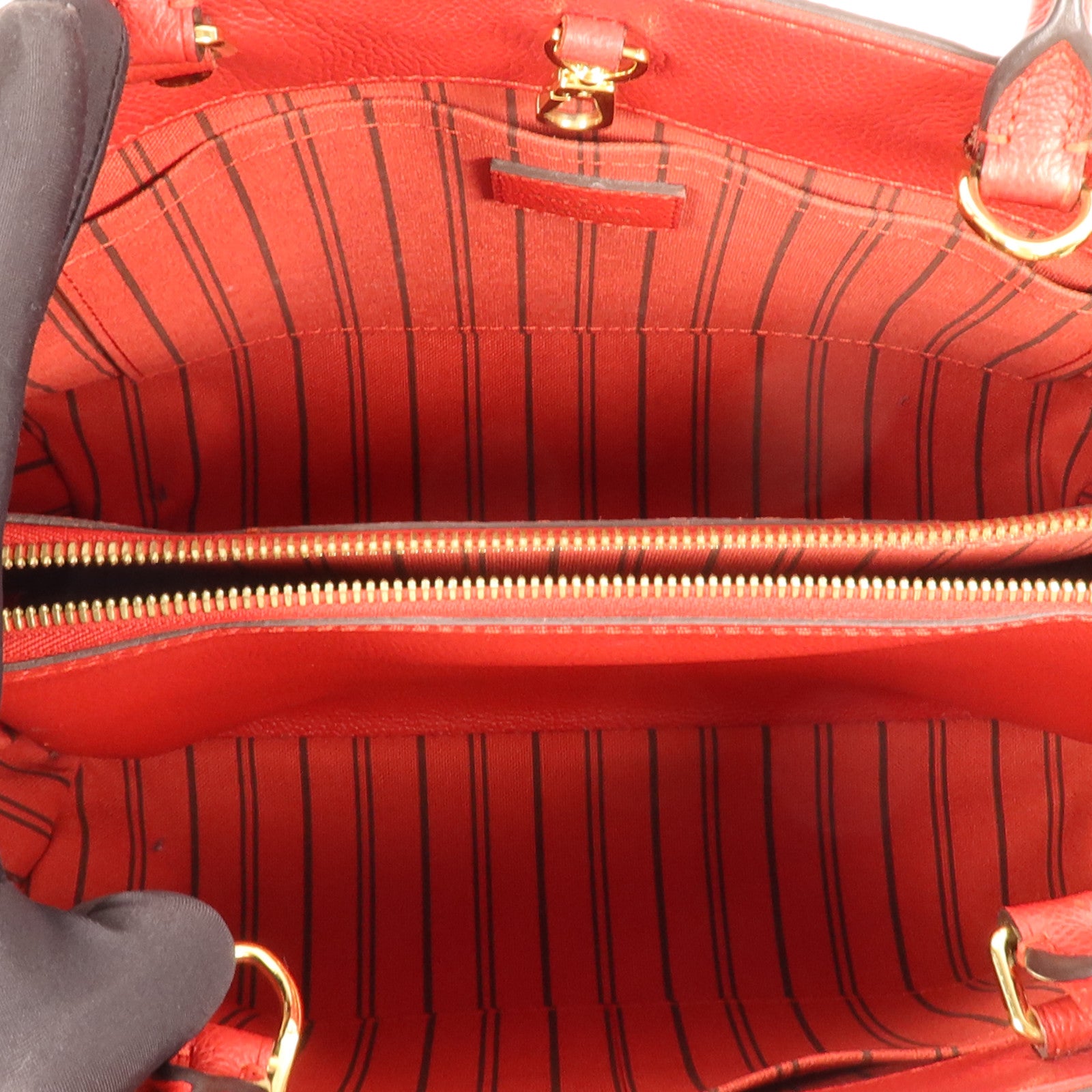 LOUIS VUITTON Monogram Empreinte Montaigne MM金扣肩背袋