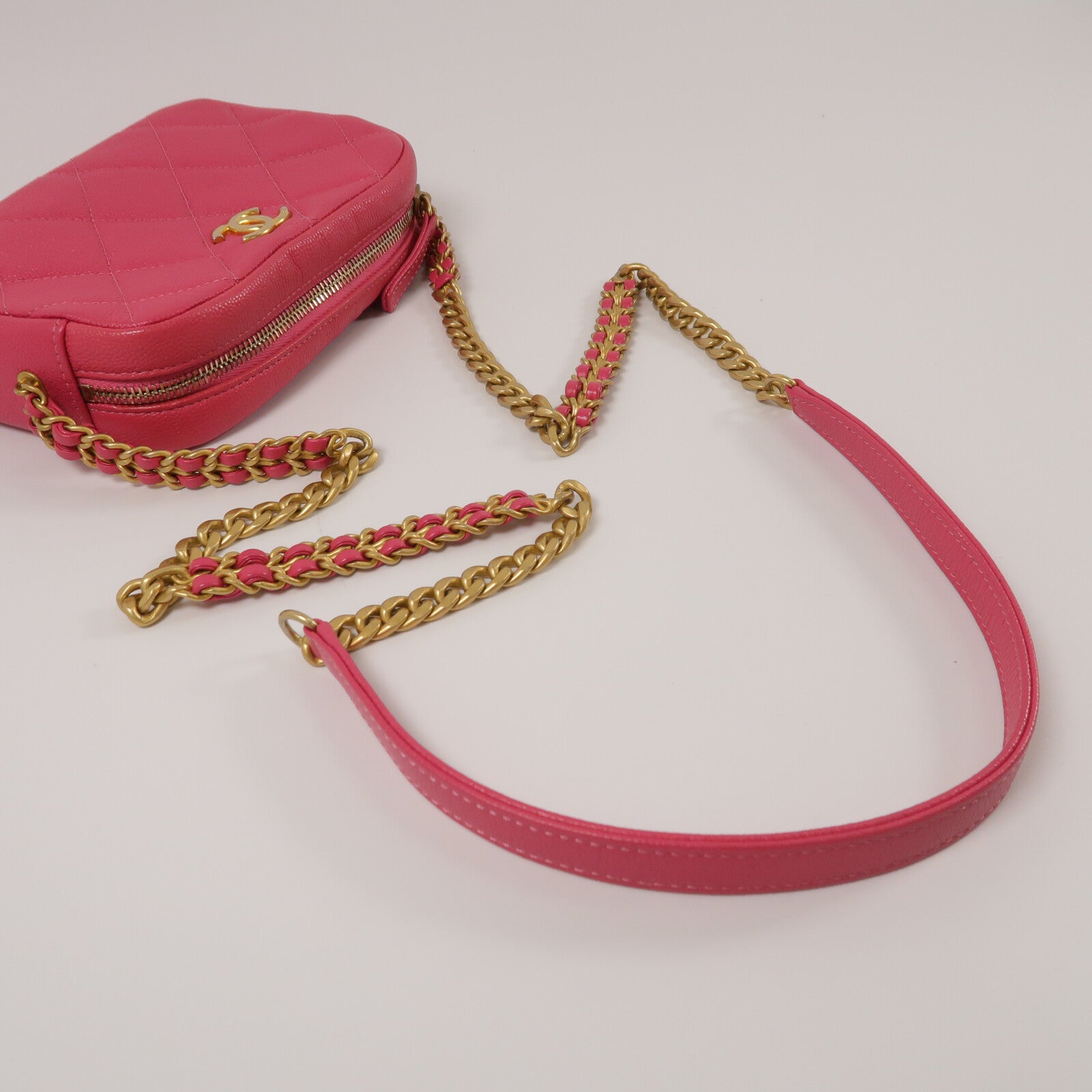 CHANEL 牛皮皮革Camera Bag鏈帶肩背袋