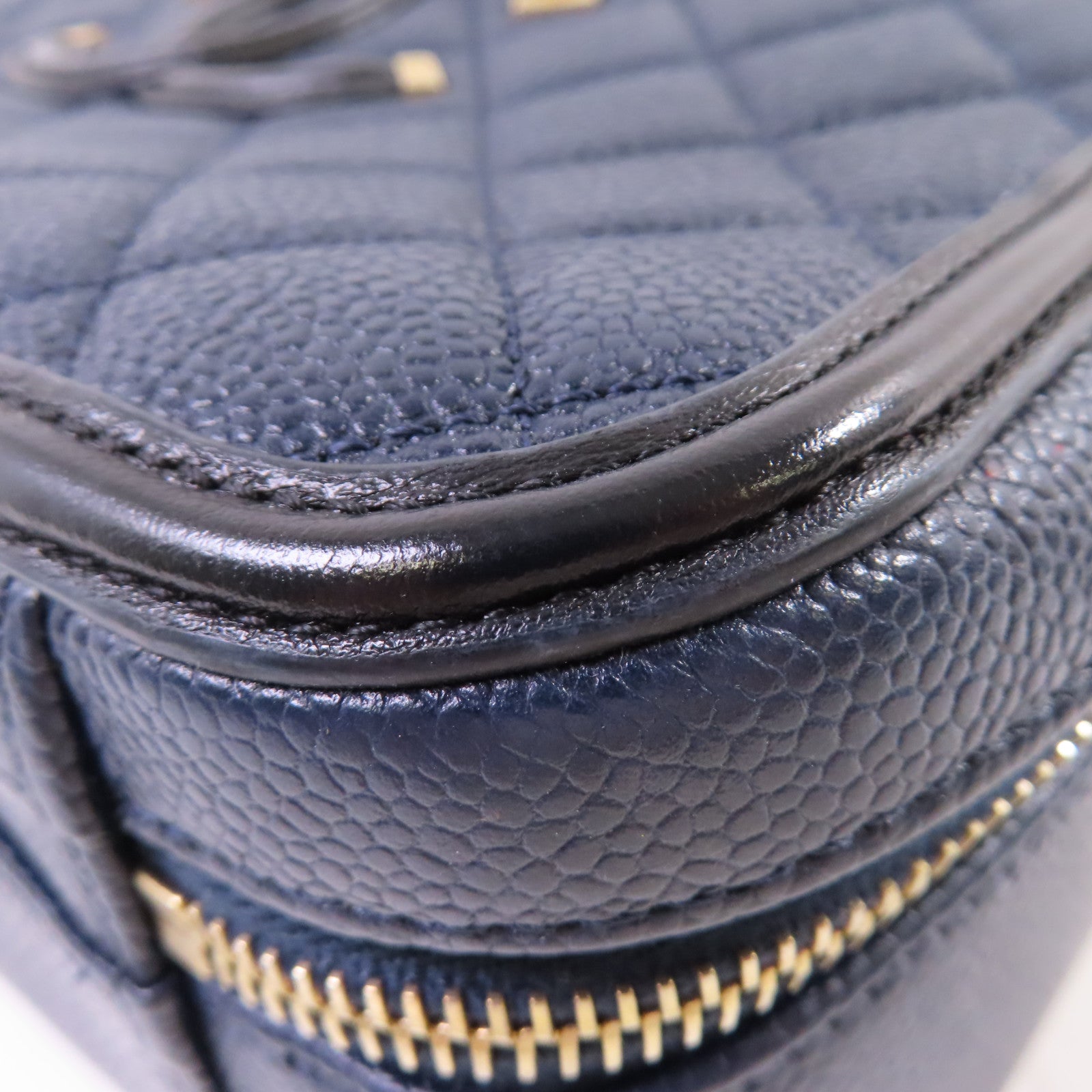 CHANEL 【激減優惠】菱格Caviar皮革Filigree Vanity Case 2Way Shoulder Bag金扣鏈帶手挽肩背兩用袋寶藍色/黑色