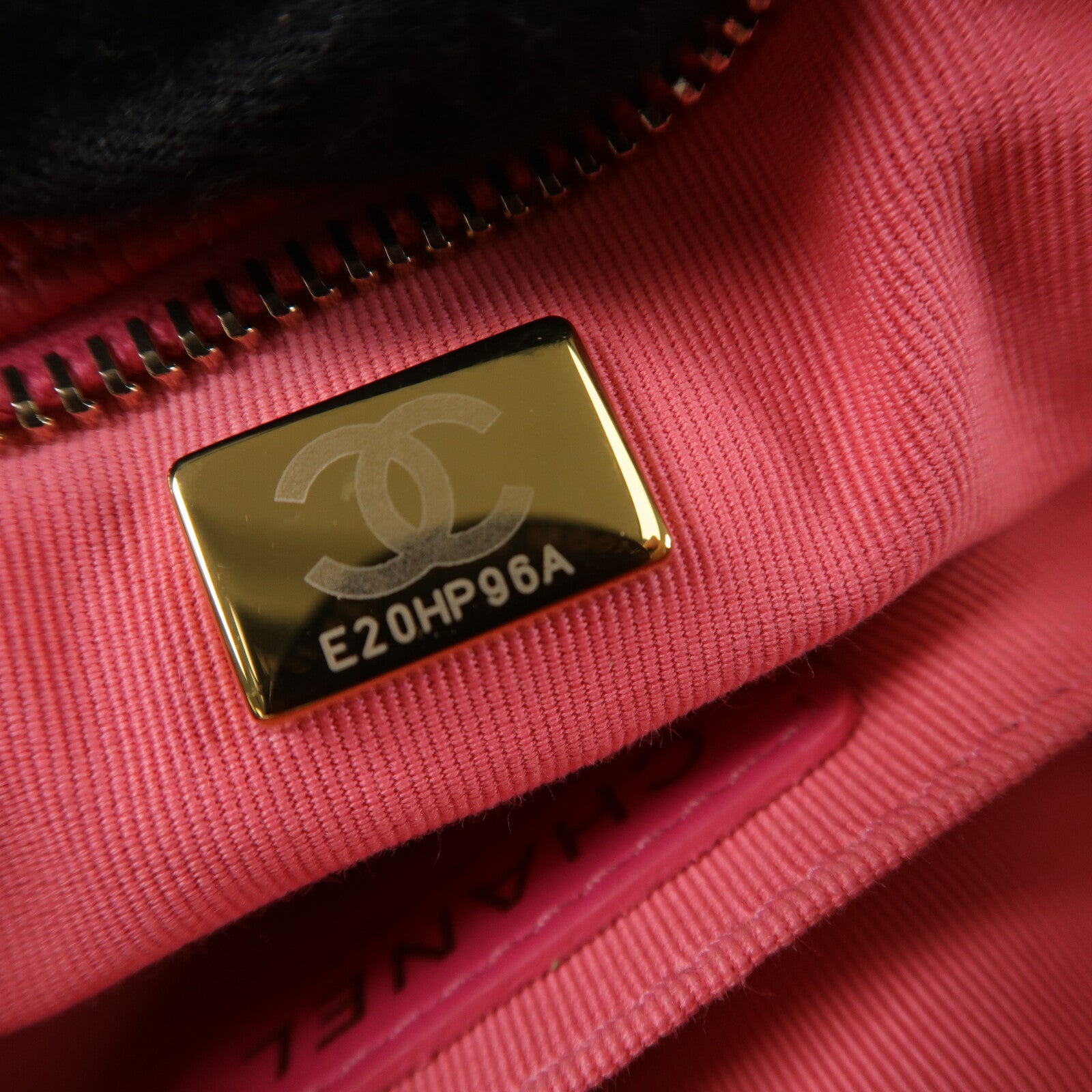 CHANEL 牛皮皮革Camera Bag鏈帶肩背袋