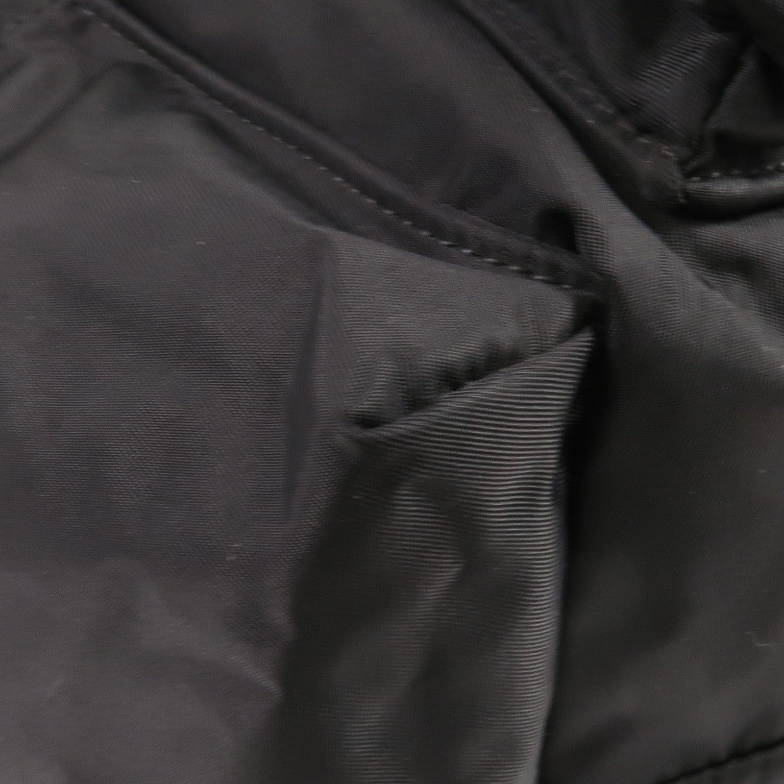 BURBERRY 尼龍Backpack金扣背包