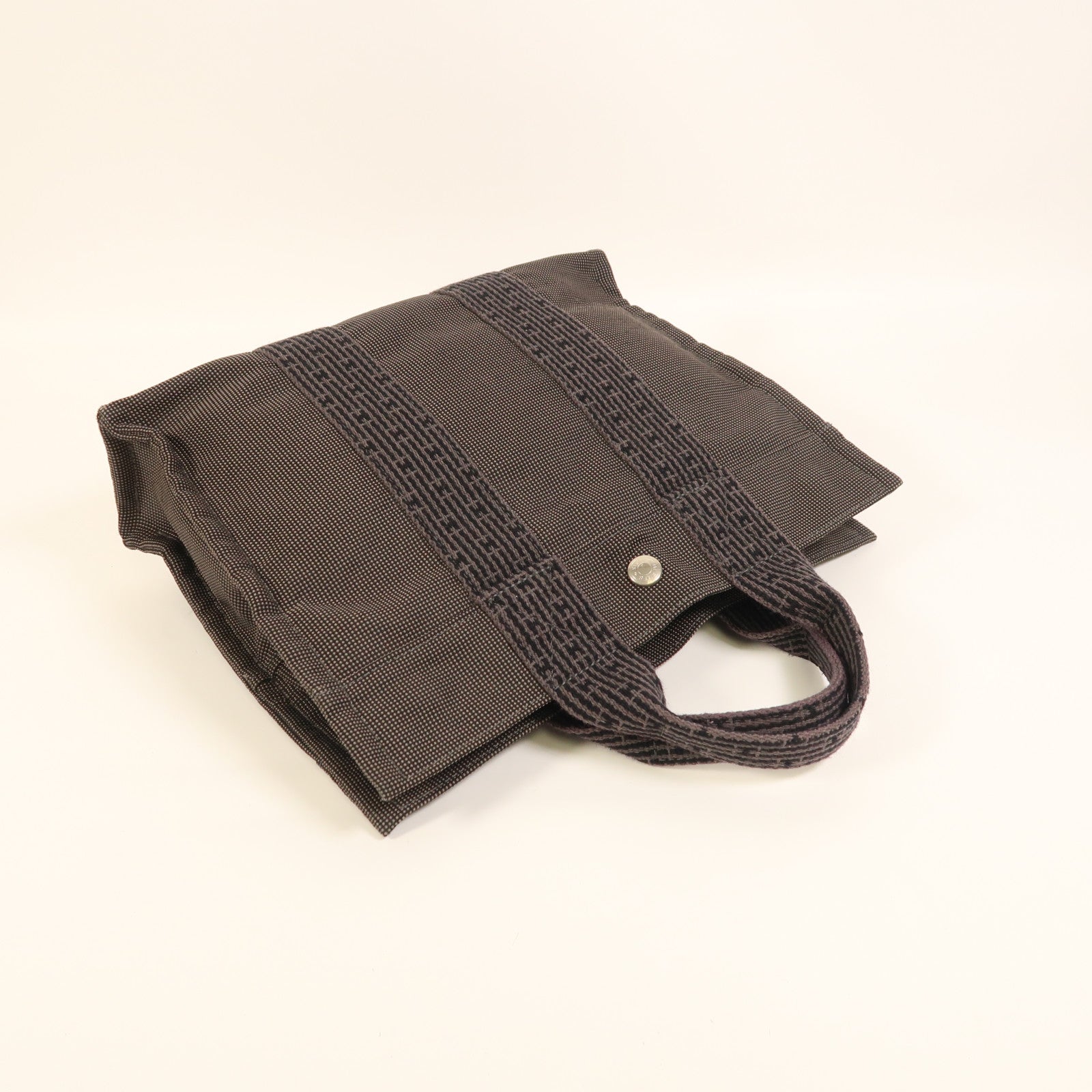 HERMES 帆布Herline銀扣手挽袋