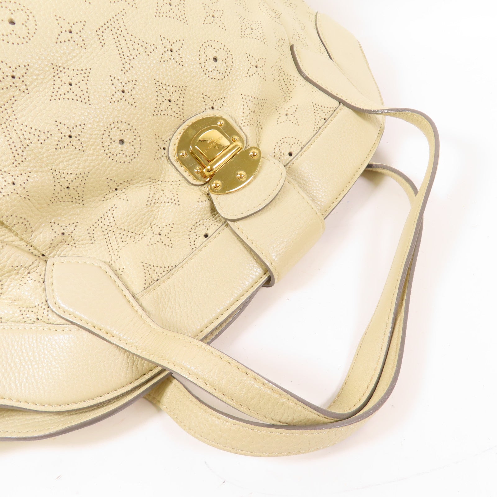 LOUIS VUITTON 【激減優惠】Mahina Cirrus MM金扣手挽袋米色