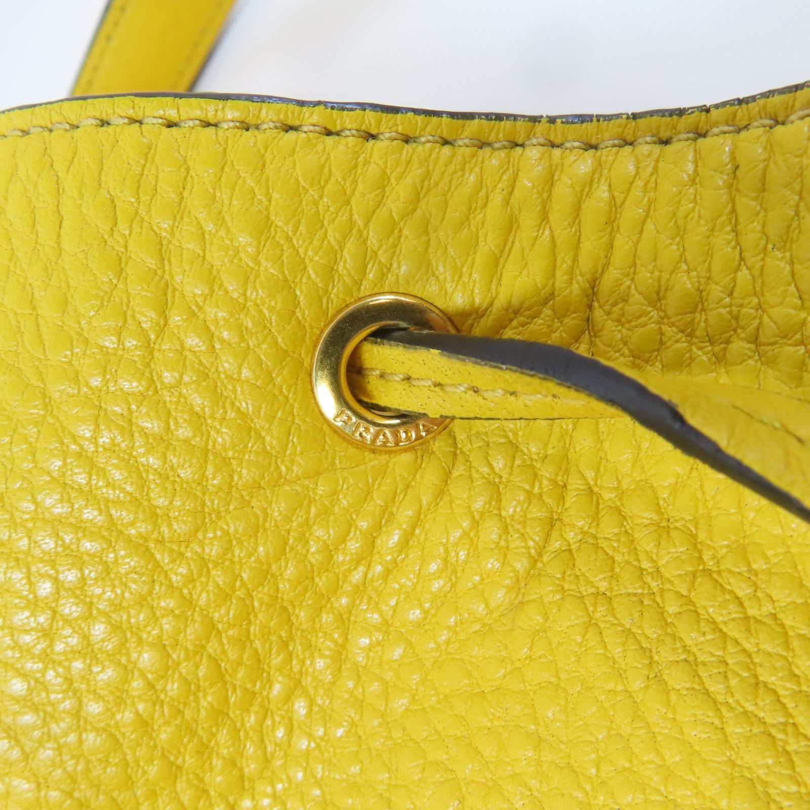 PRADA 牛皮皮革Drawstring Shoulder Bag金扣手挽肩背兩用袋黃色
