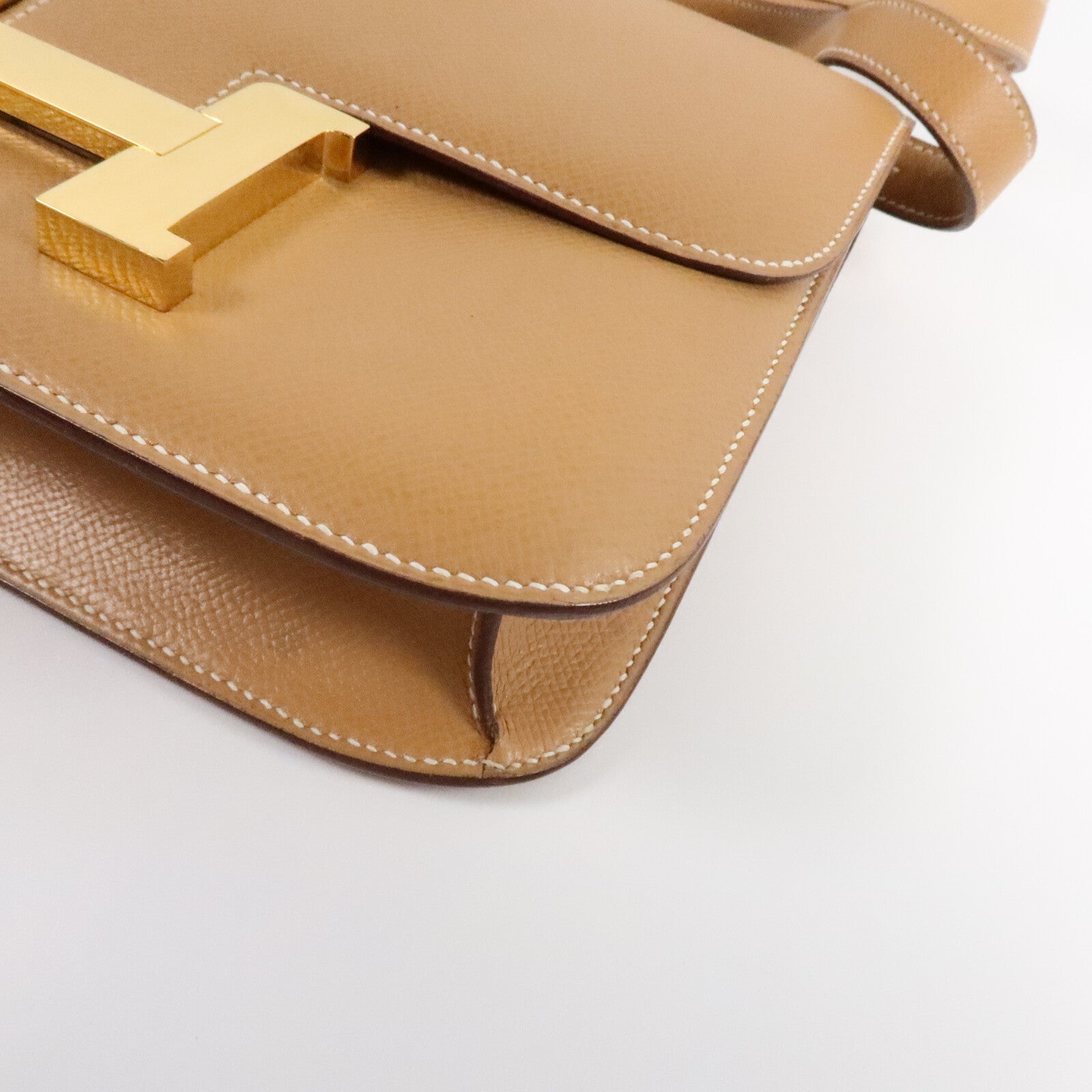 HERMES Epsom皮革Constance 24肩背袋Naturel