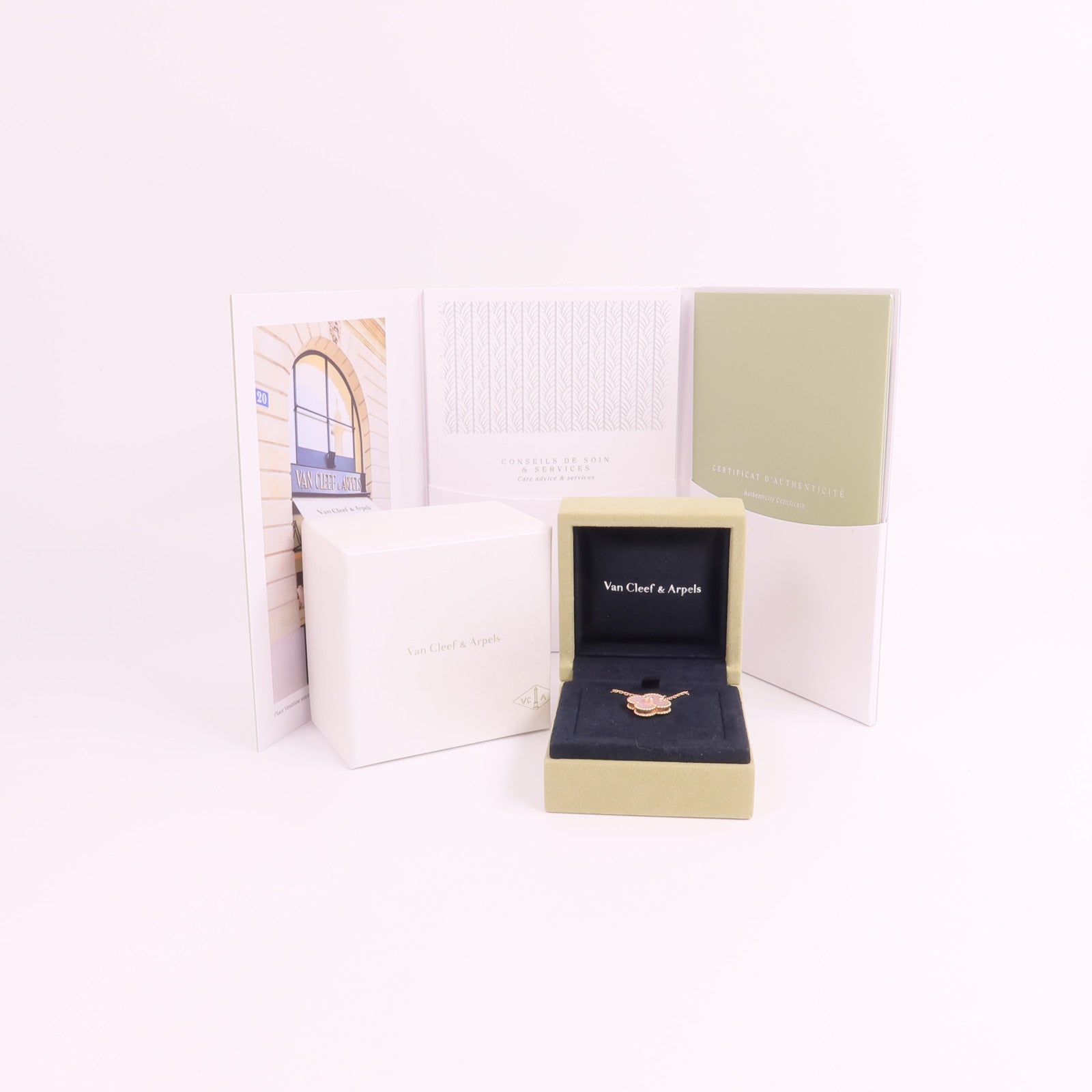 Van Cleef & Arpels 18K玫瑰金/珍珠母貝Vintage Alhambra鑽石項鍊