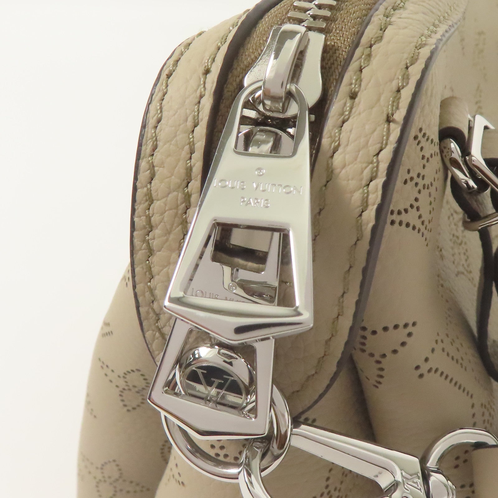 LOUIS VUITTON Mahina Hand It All PM銀扣手挽肩背兩用袋