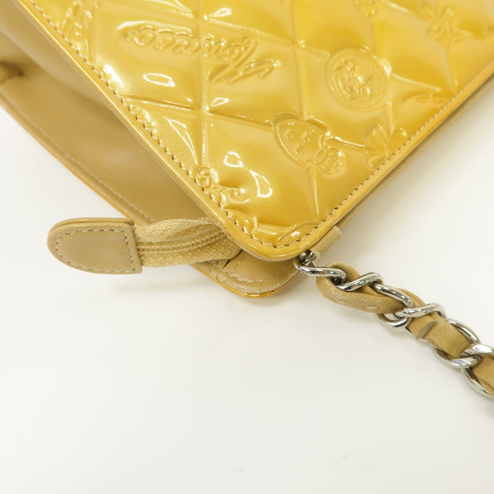 CHANEL 漆皮皮革Chain Shoulder Bag銀扣鏈帶肩背袋金色/米色