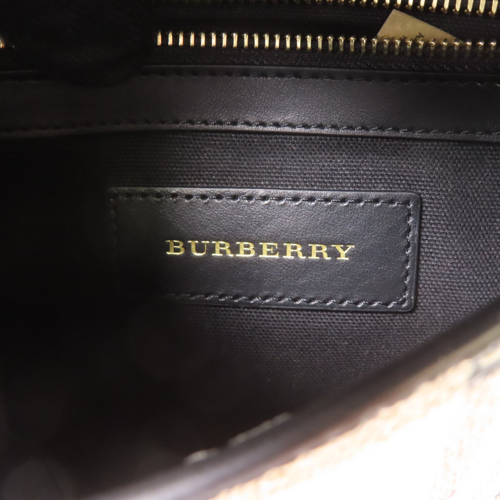 BURBERRY 塗層帆布Shoulder Bag金扣肩背袋黑色/米色