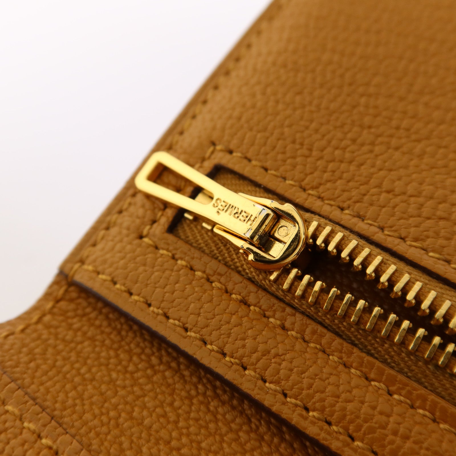 HERMES Chevre皮革Bearn Wallet金扣錢包Sesame