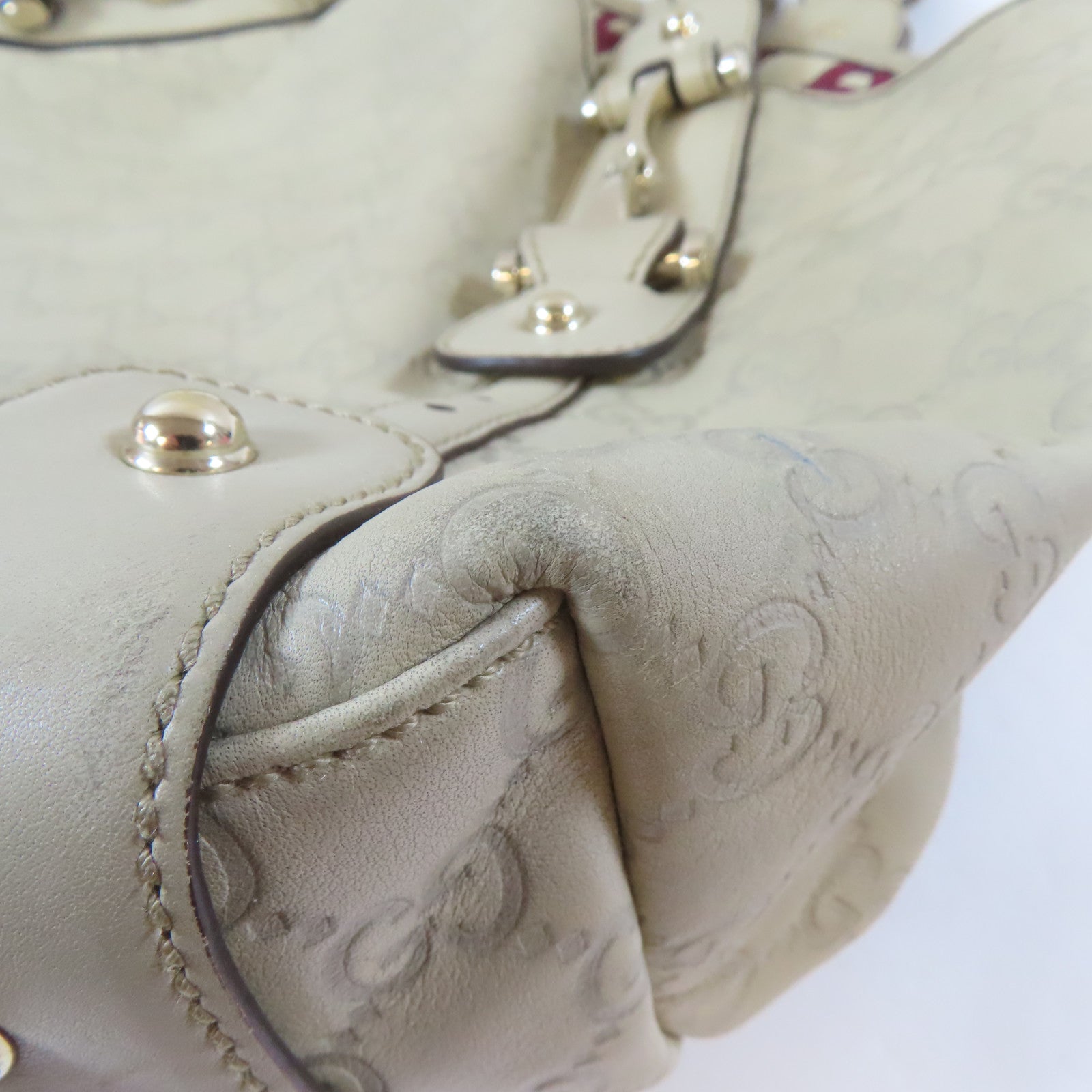 GUCCI 【清倉大減價】牛皮皮革Shoulder Bag銀扣肩背袋白色