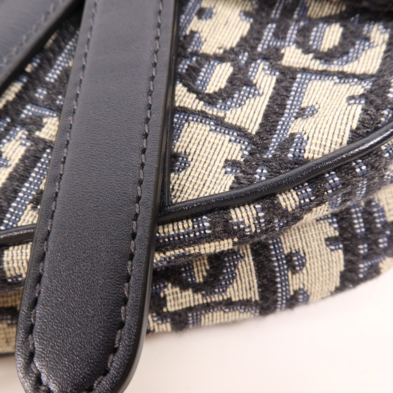 Dior 帆布Mini Saddle金扣肩背袋