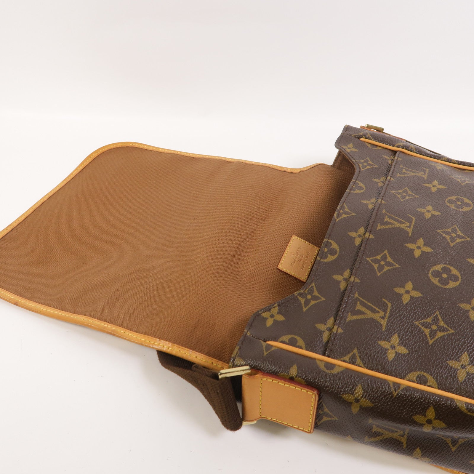 LOUIS VUITTON Monogram Bosphore PM肩背袋