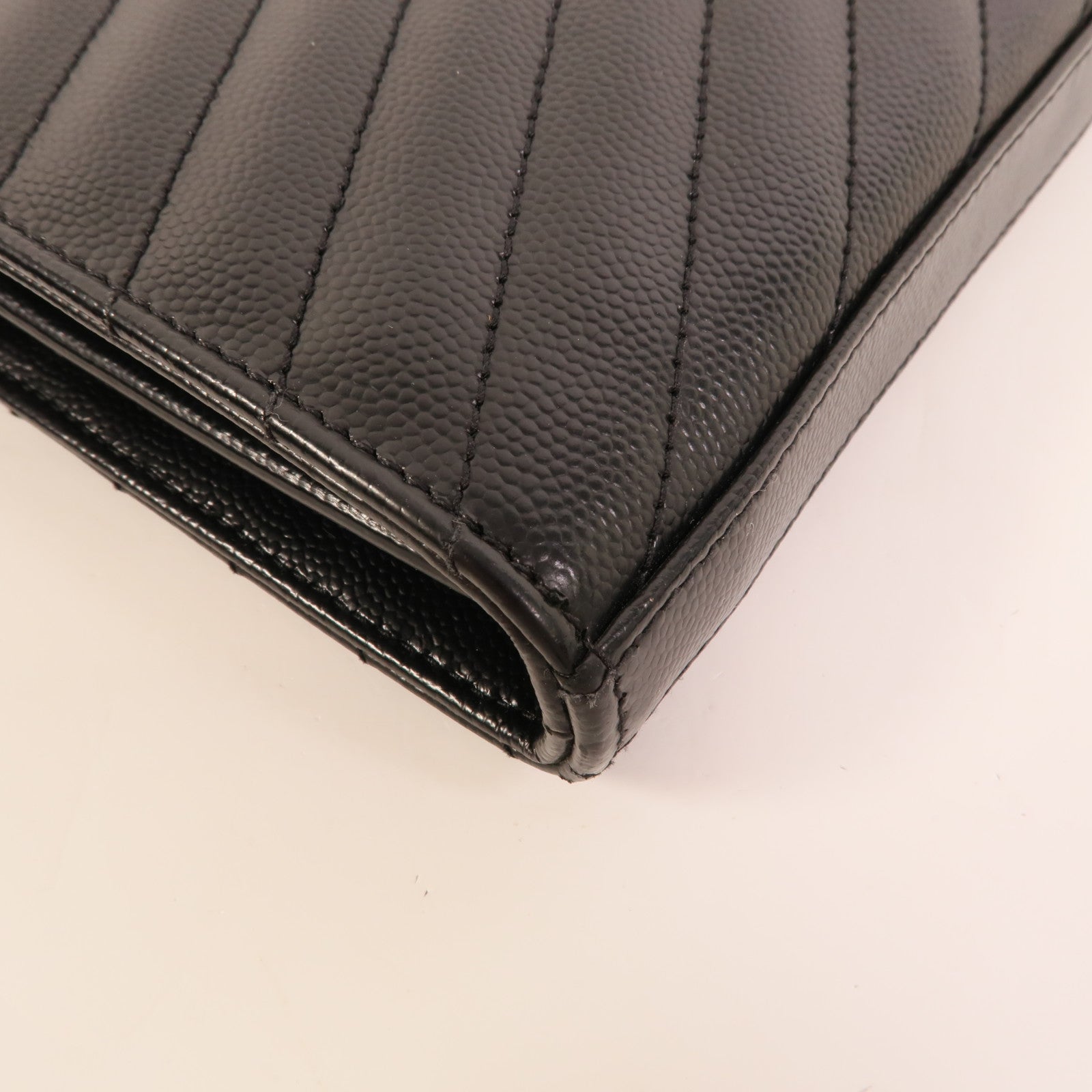 YVES SAINT LAURENT 牛皮皮革Cassandre Envelope鏈帶肩背袋