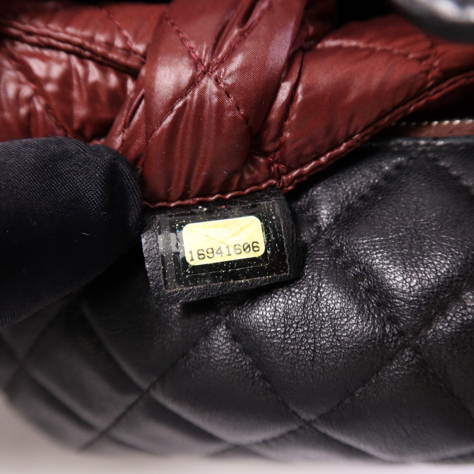 CHANEL 羊皮皮革Vintage Hobo Bag銀扣肩背袋
