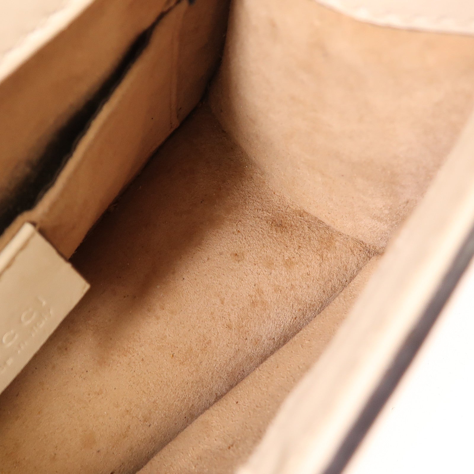 GUCCI 【激減優惠】牛皮皮革Sylvie金扣鏈帶肩背袋