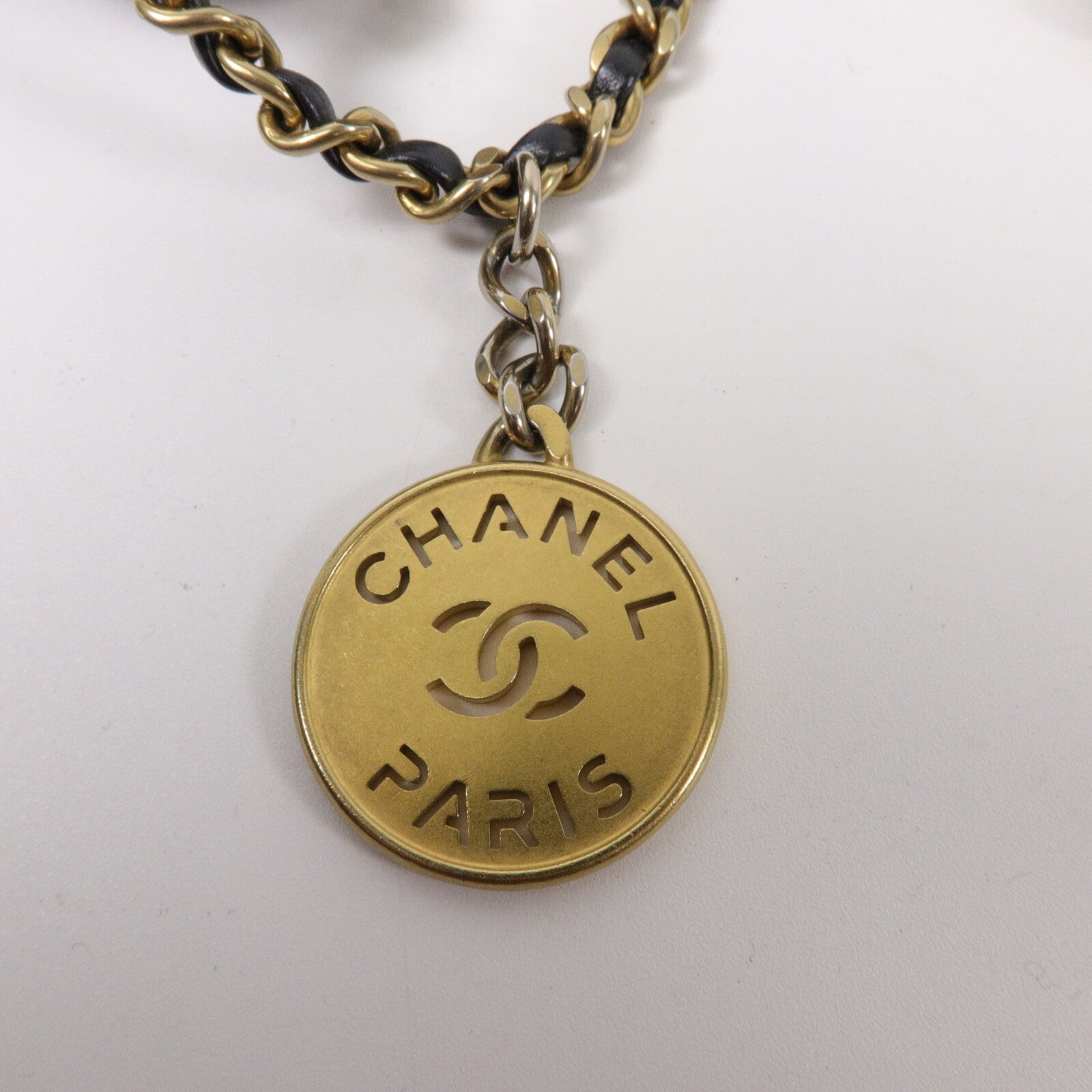 CHANEL 牛皮皮革Chanel 22 Mini鏈帶手挽肩背兩用袋