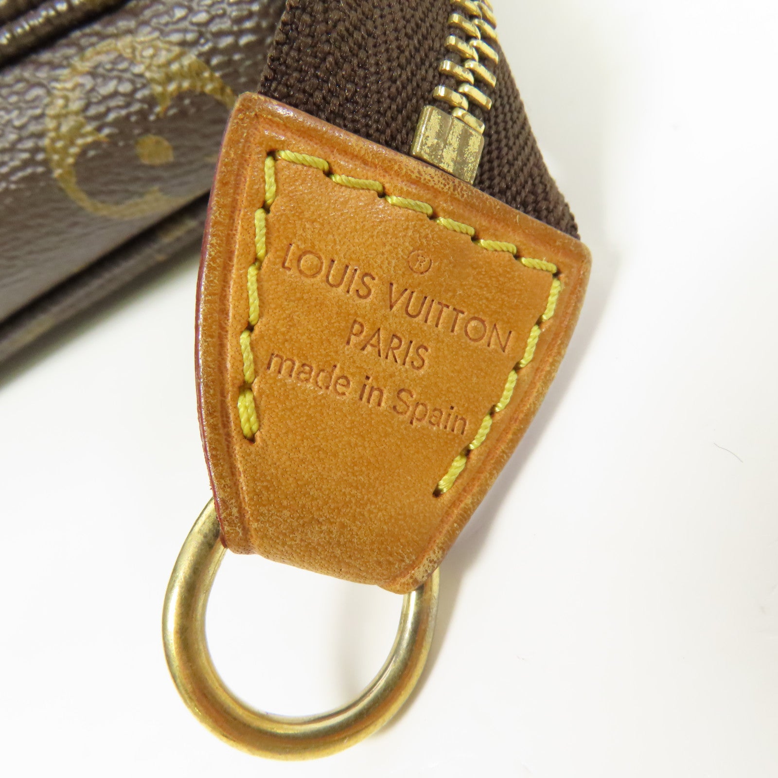 LOUIS VUITTON Monogram Pochette Accessoires金扣手拿包棕色