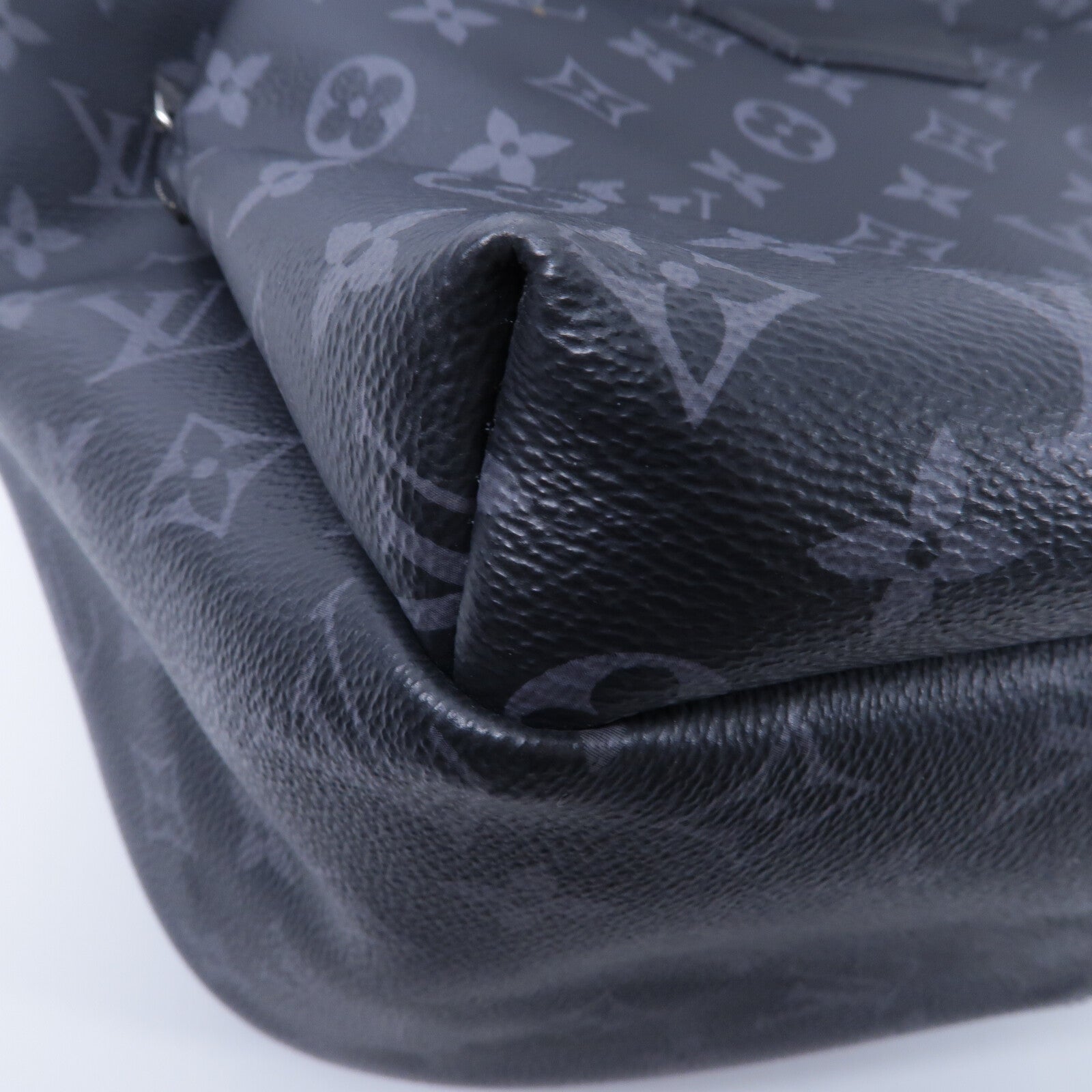 LOUIS VUITTON Monogram Eclipse Discovery PM背包