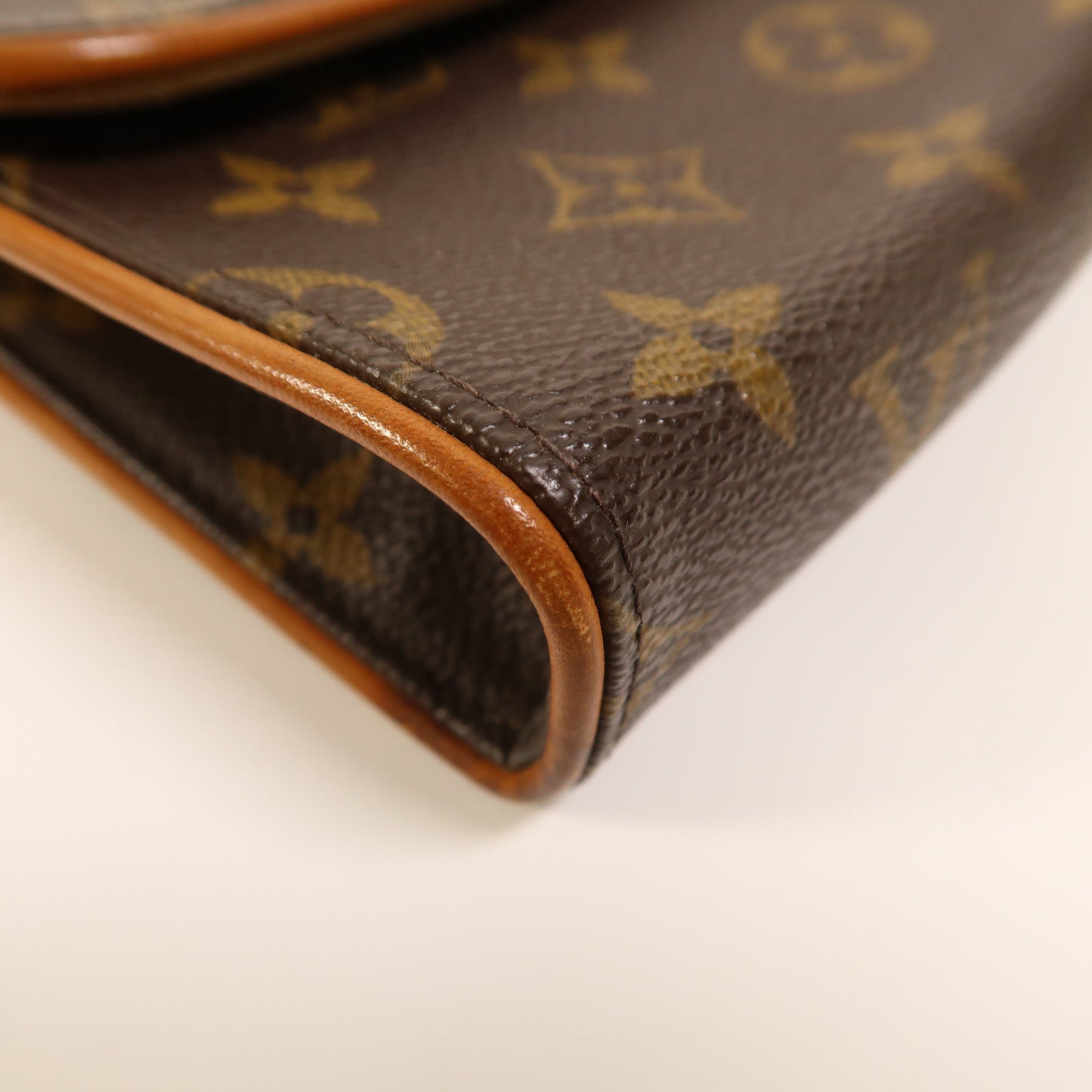 LOUIS VUITTON Monogram Pochette Florentine金扣腰包棕色