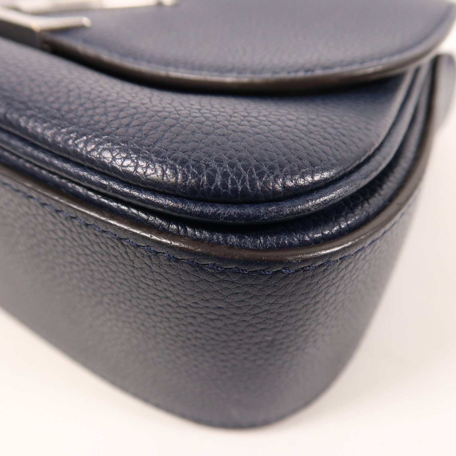 LOUIS VUITTON 牛皮皮革Vivienne NM銀扣手挽肩背兩用袋