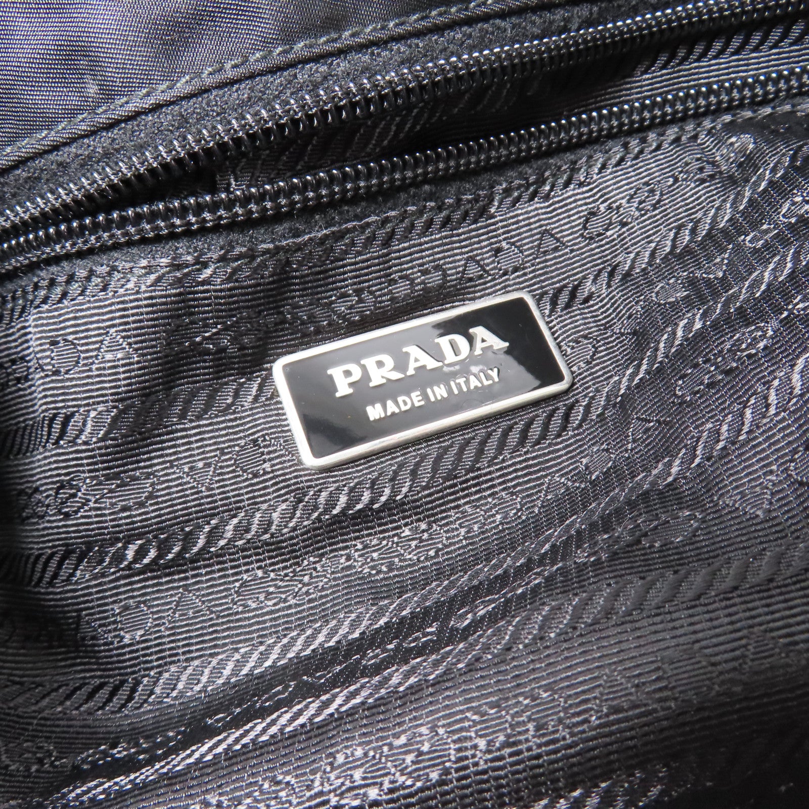PRADA 尼龍Tote Bag銀扣手挽袋黑色