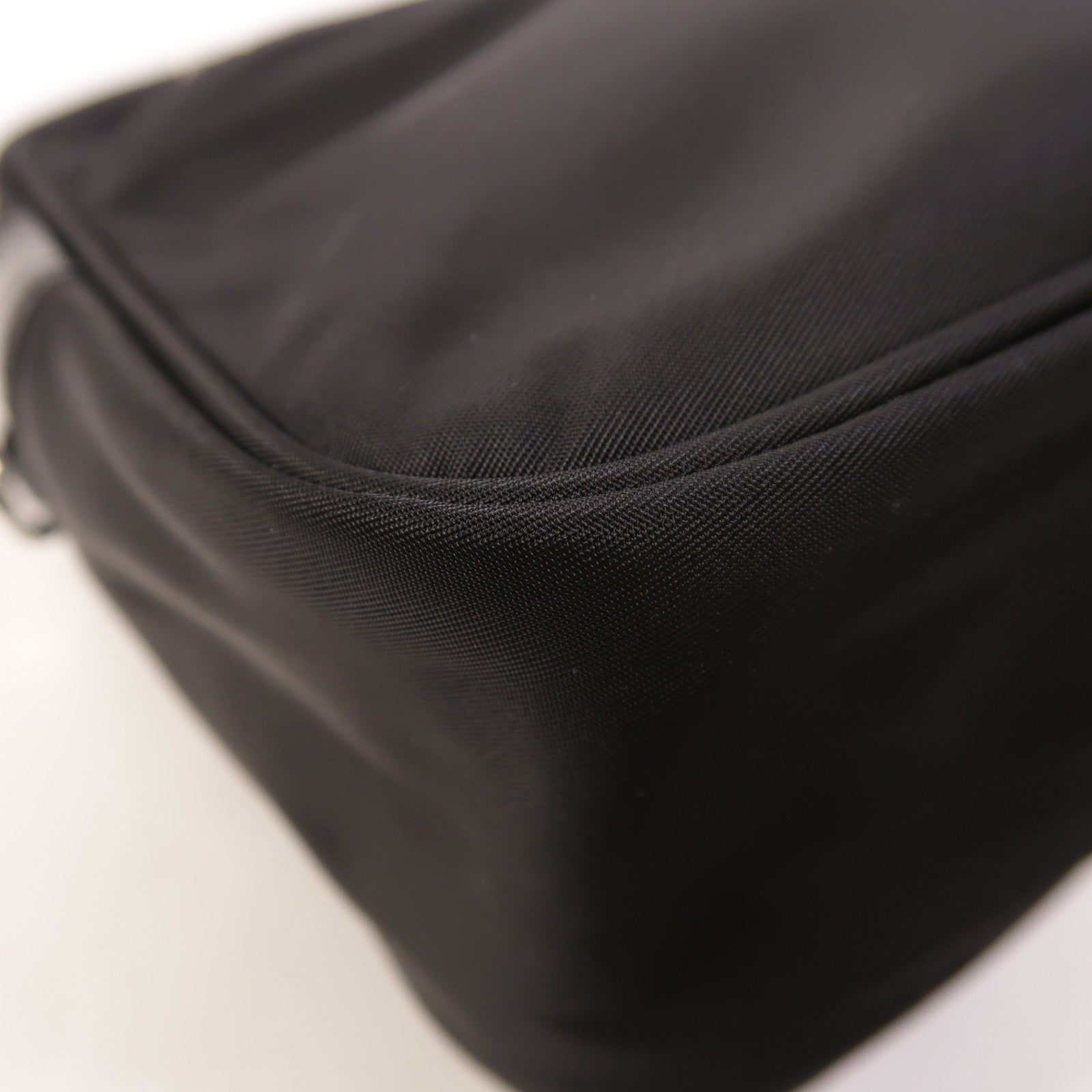 Tory Burch 尼龍Shoulder Bag銀扣肩背袋