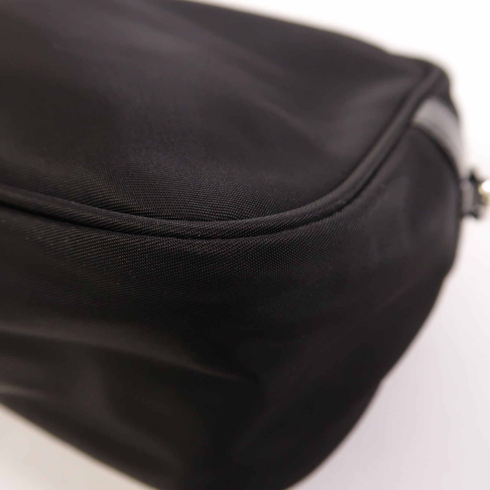 Tory Burch 尼龍Shoulder Bag銀扣肩背袋