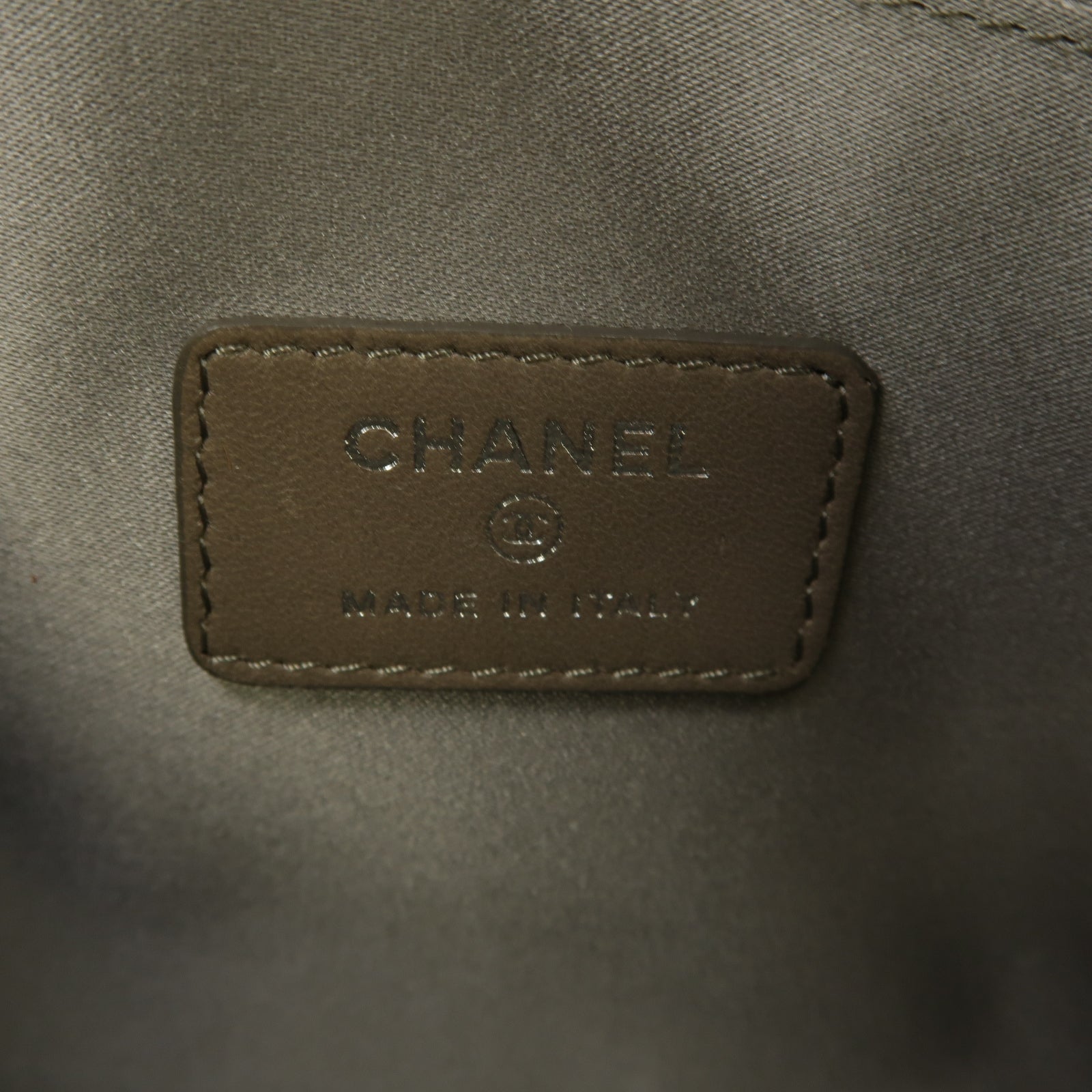 CHANEL 漆皮皮革Chain Shoulder Bag銀扣鏈帶肩背袋金色/米色