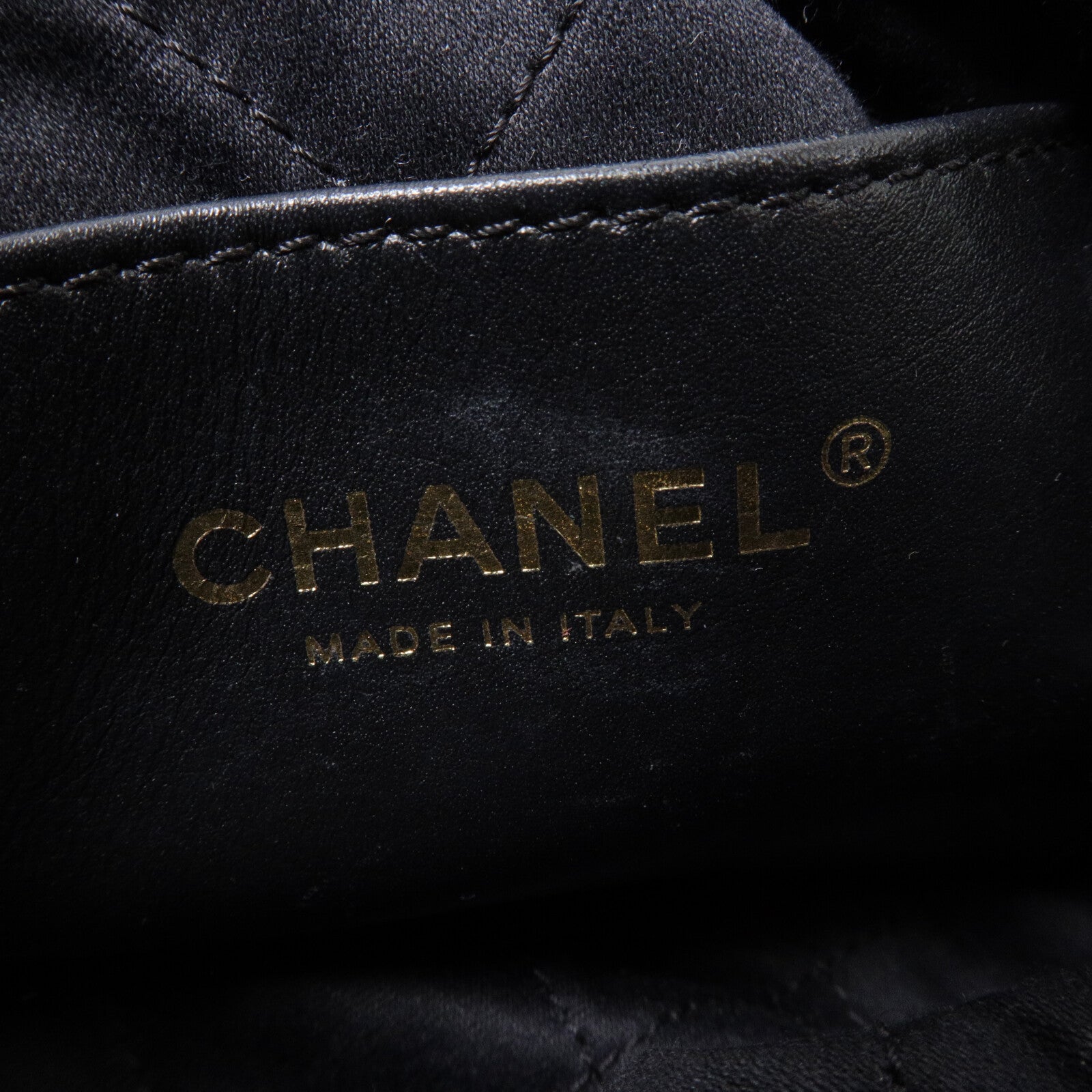 CHANEL 牛皮皮革Chanel 22 Mini鏈帶手挽肩背兩用袋