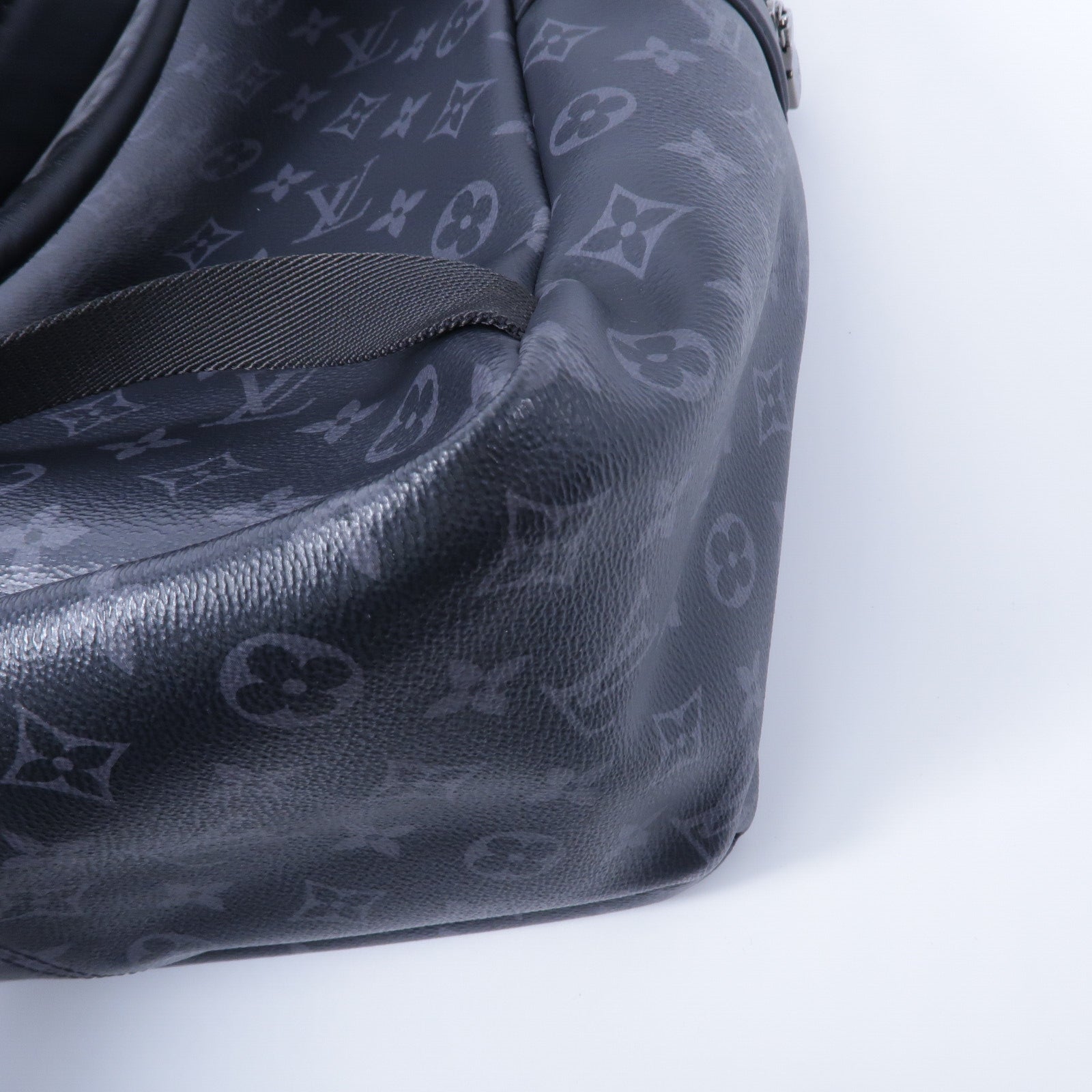 LOUIS VUITTON Monogram Eclipse Discovery PM背包