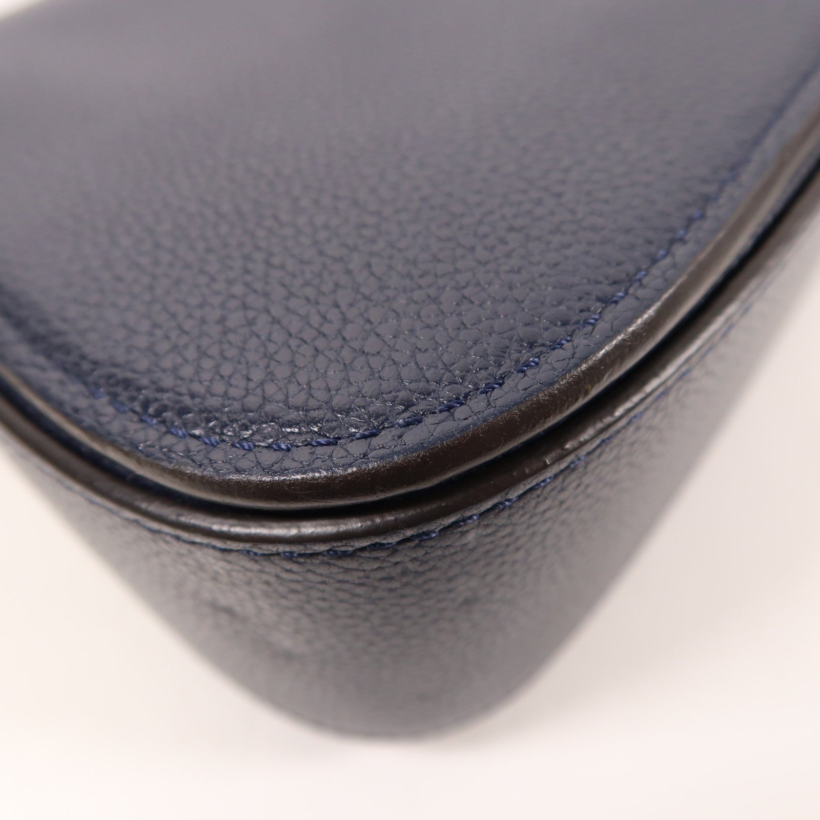 LOUIS VUITTON 牛皮皮革Vivienne NM銀扣手挽肩背兩用袋