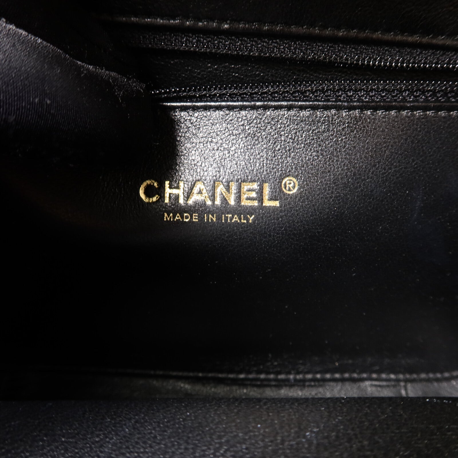 CHANEL 牛皮皮革CC Filigree Vanity Case Medium手挽肩背兩用袋