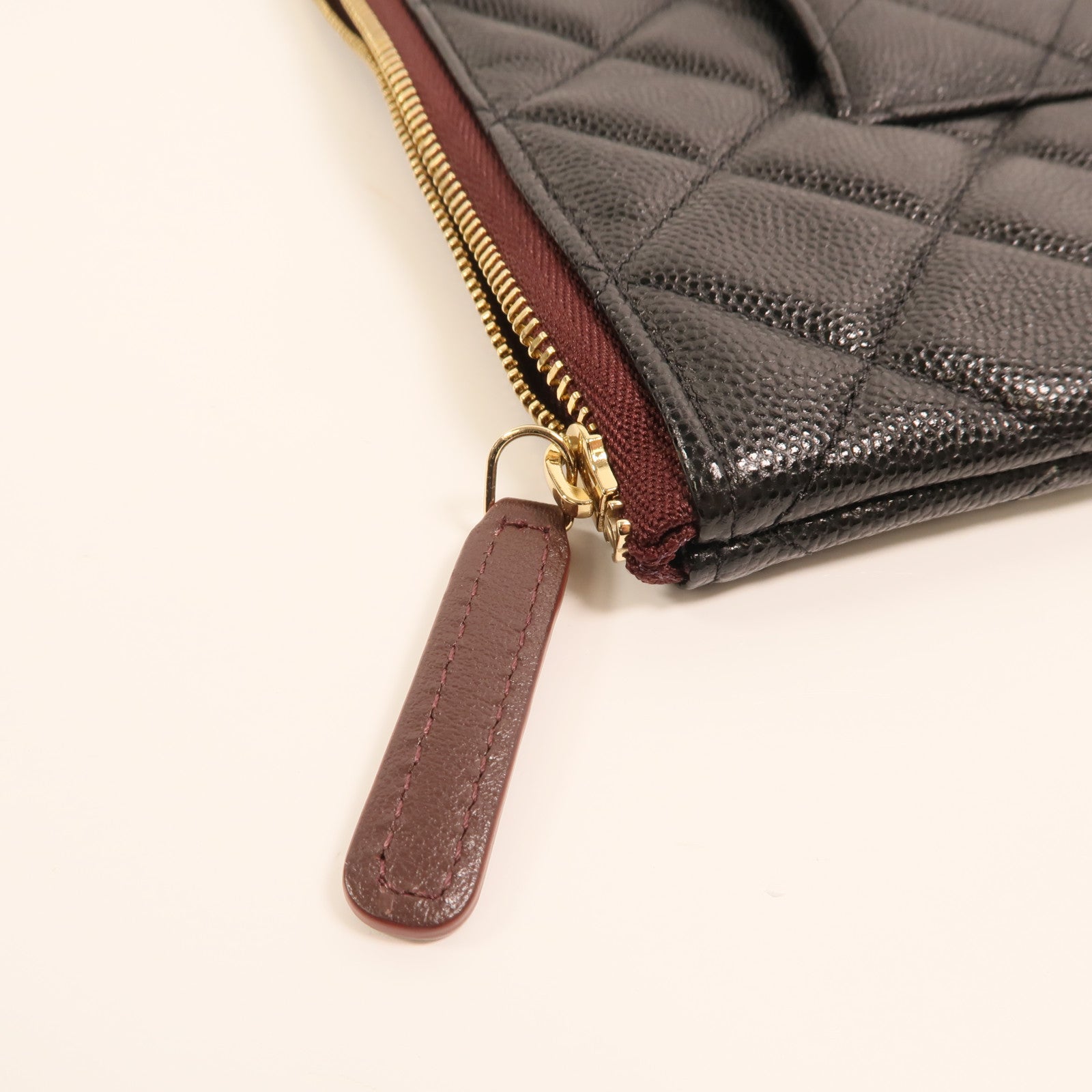 CHANEL 牛皮皮革Clutch金扣手拿包