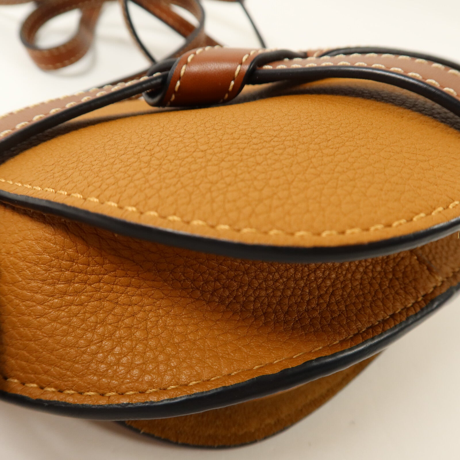 LOEWE 牛皮皮革Mini Gate肩背袋