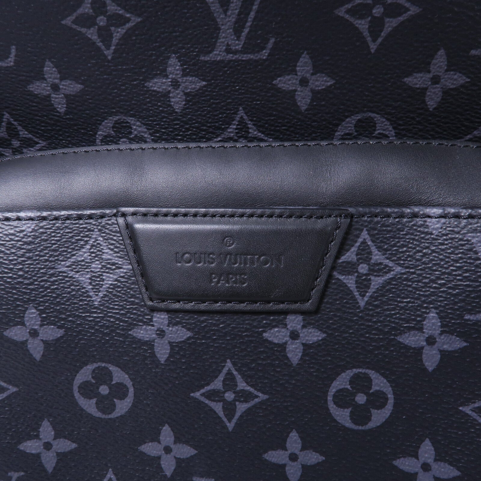 LOUIS VUITTON Monogram Eclipse Discovery PM背包