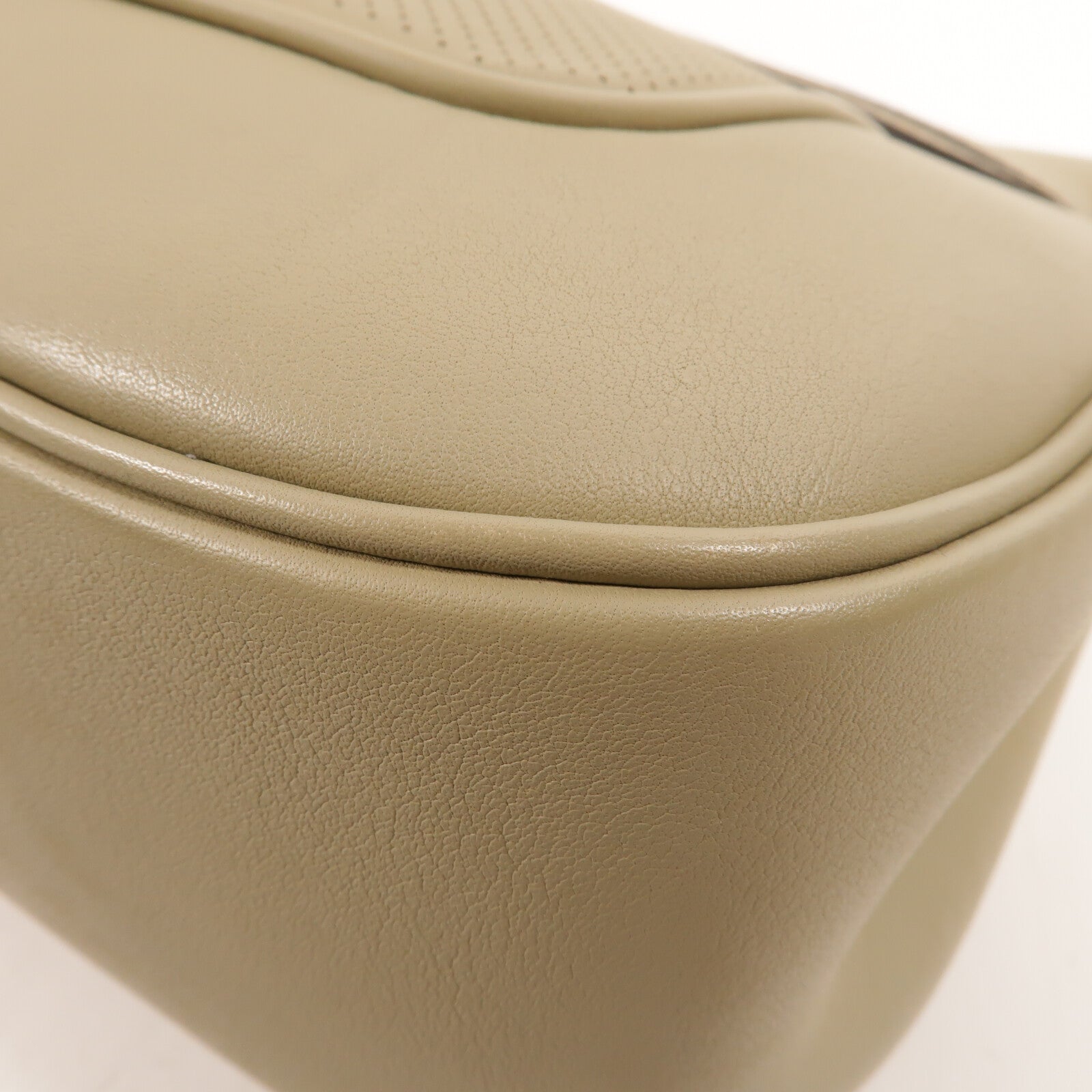 HERMES Swift皮革Berline 28肩背袋Sauge