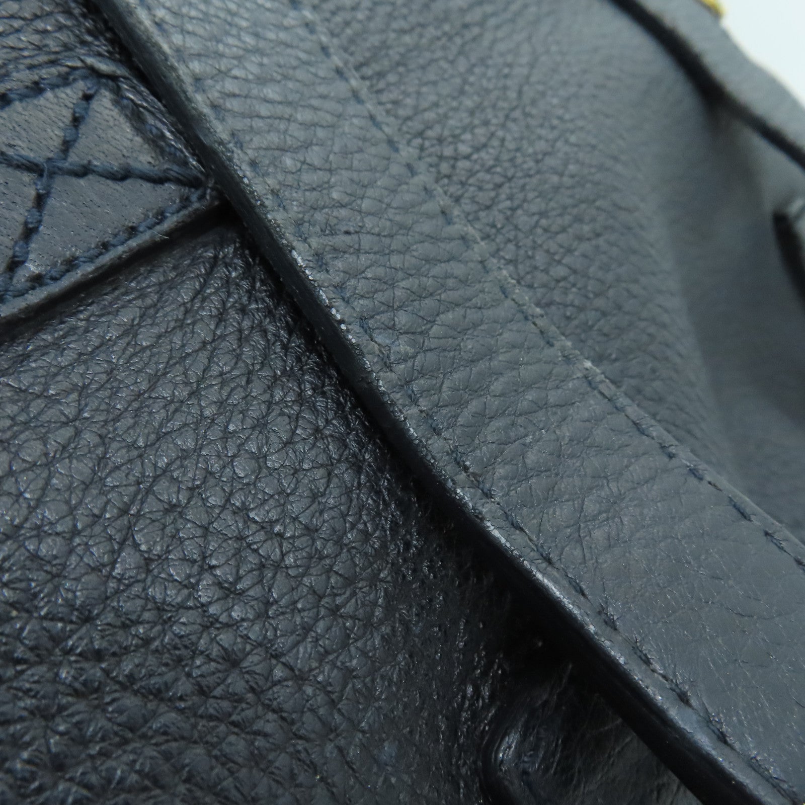 YVES SAINT LAURENT 牛皮皮革Tote Bag金扣手挽袋黑色