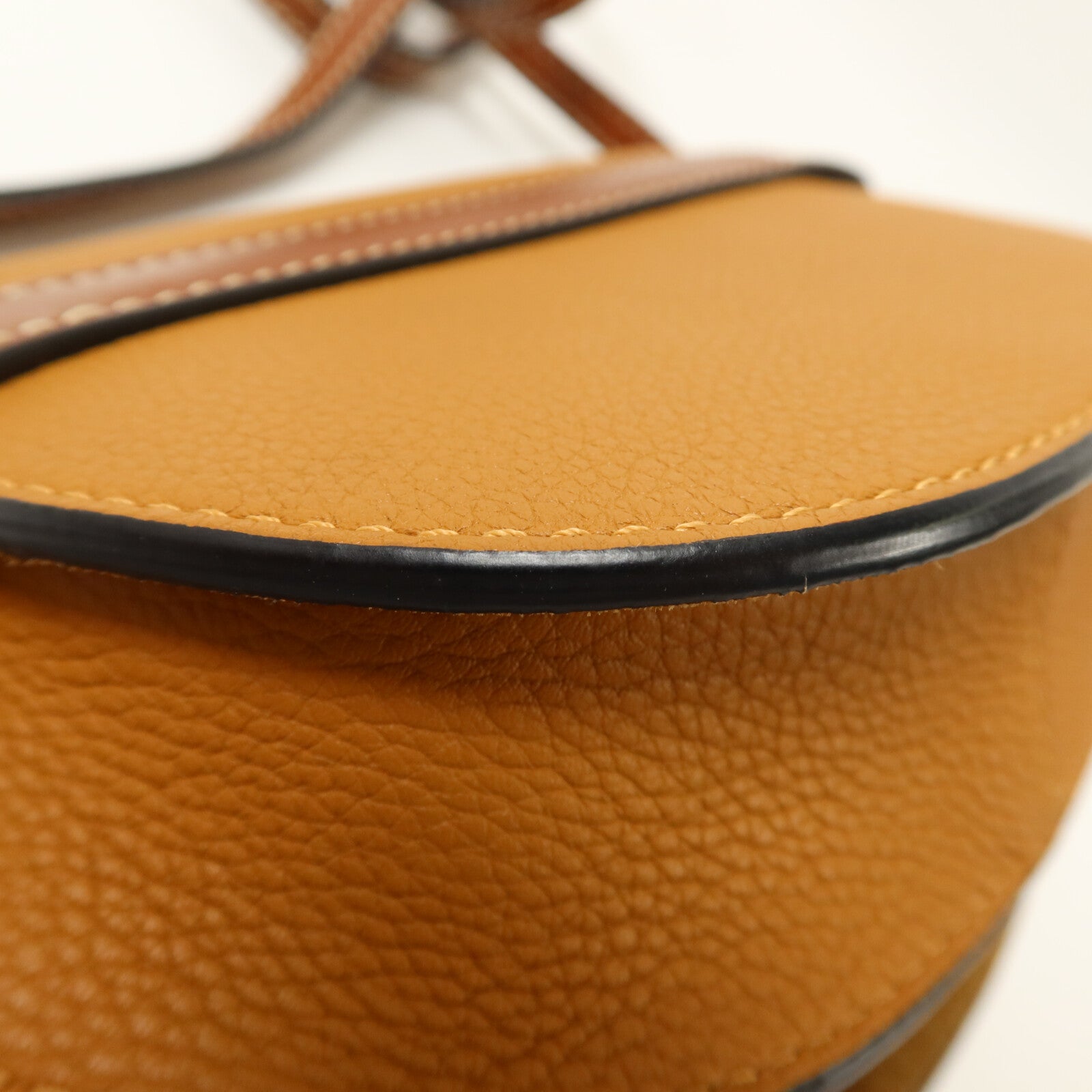 LOEWE 牛皮皮革Mini Gate肩背袋
