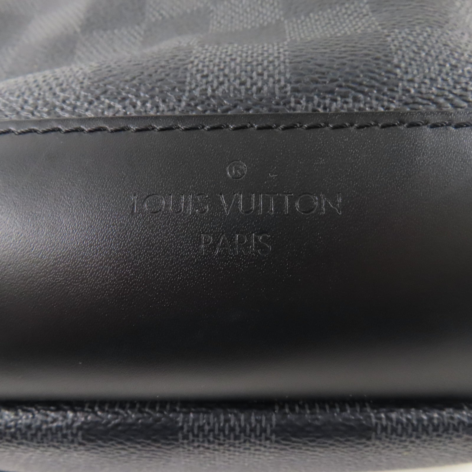 LOUIS VUITTON Damier Graphite Avenue Sling銀扣肩背袋