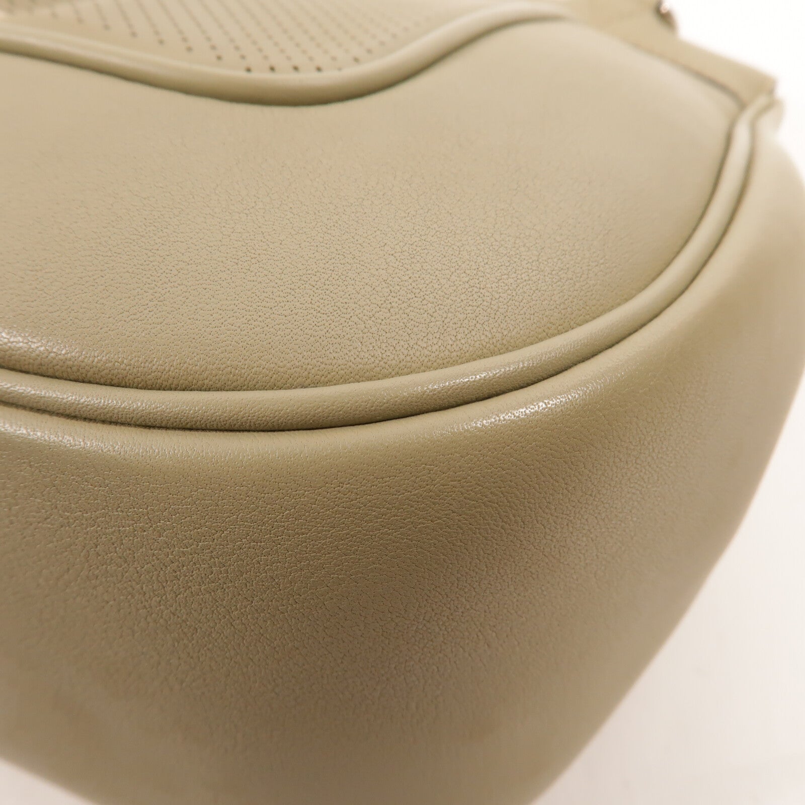 HERMES Swift皮革Berline 28肩背袋Sauge