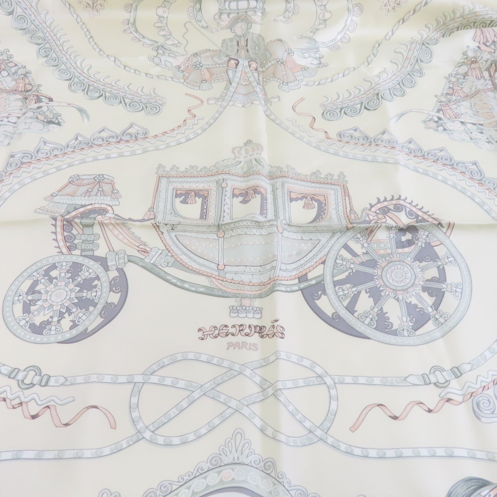 HERMES 絲質Scarf圍巾白色