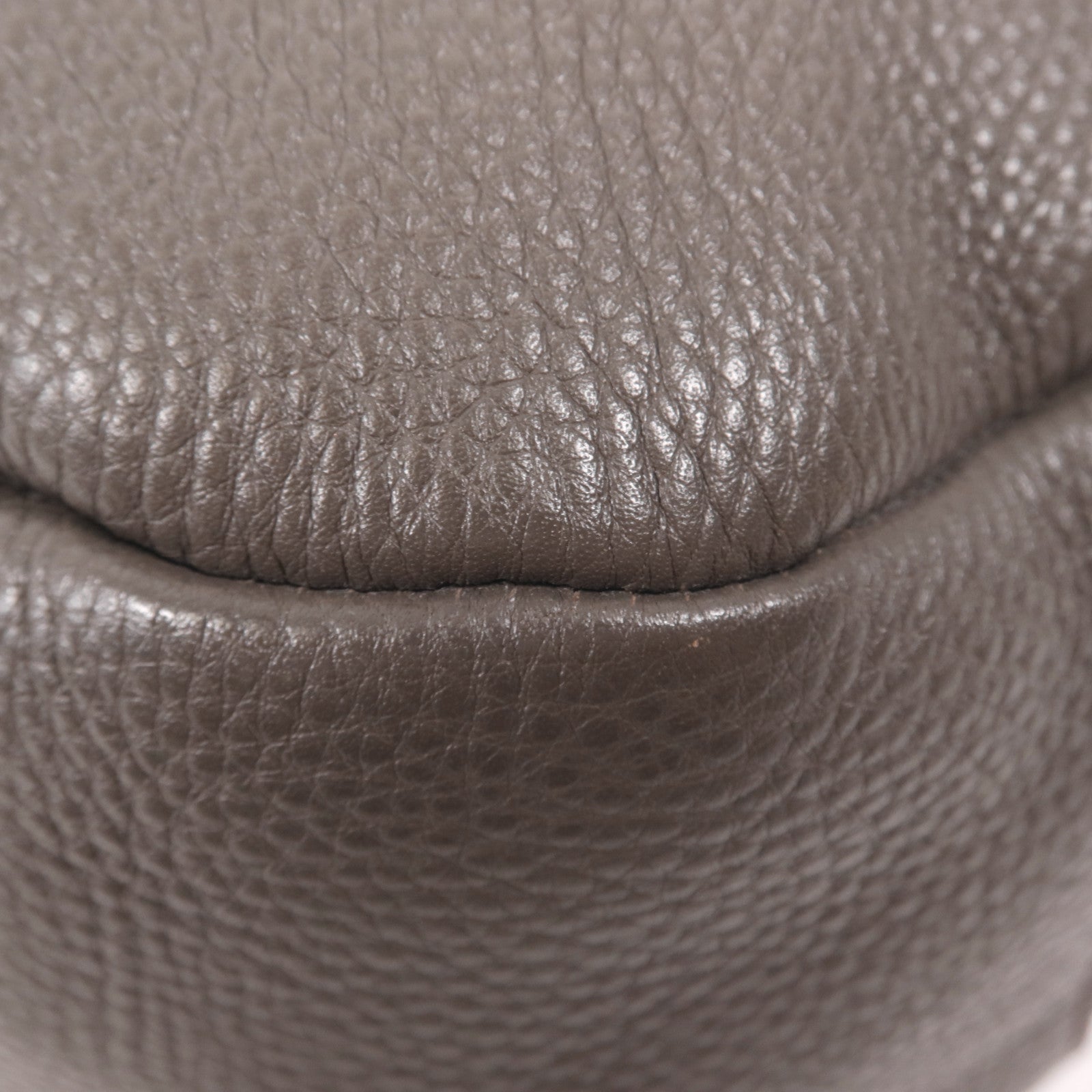 PRADA 牛皮皮革Shoulder Bag金扣肩背袋